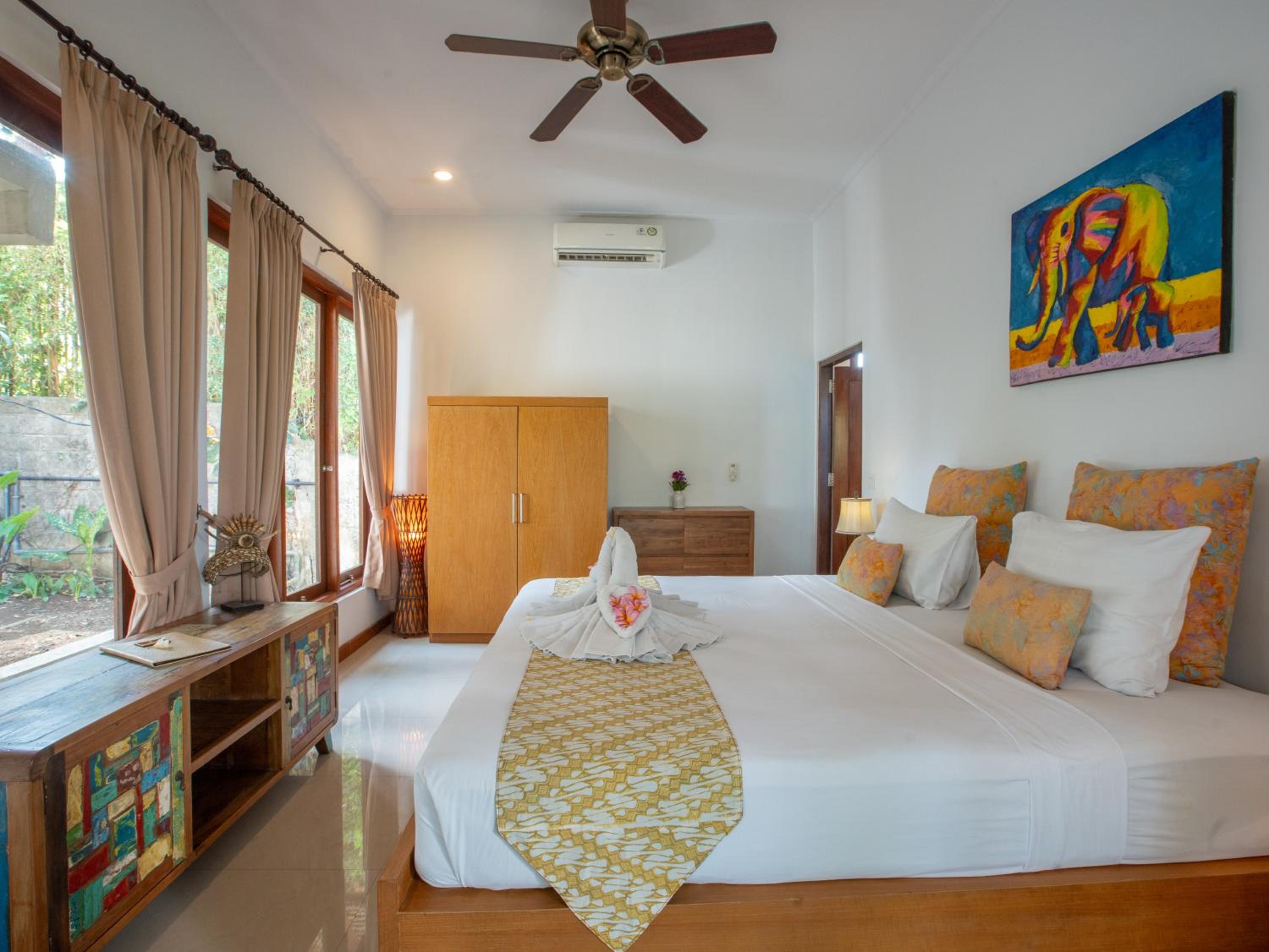 Villa photo 1