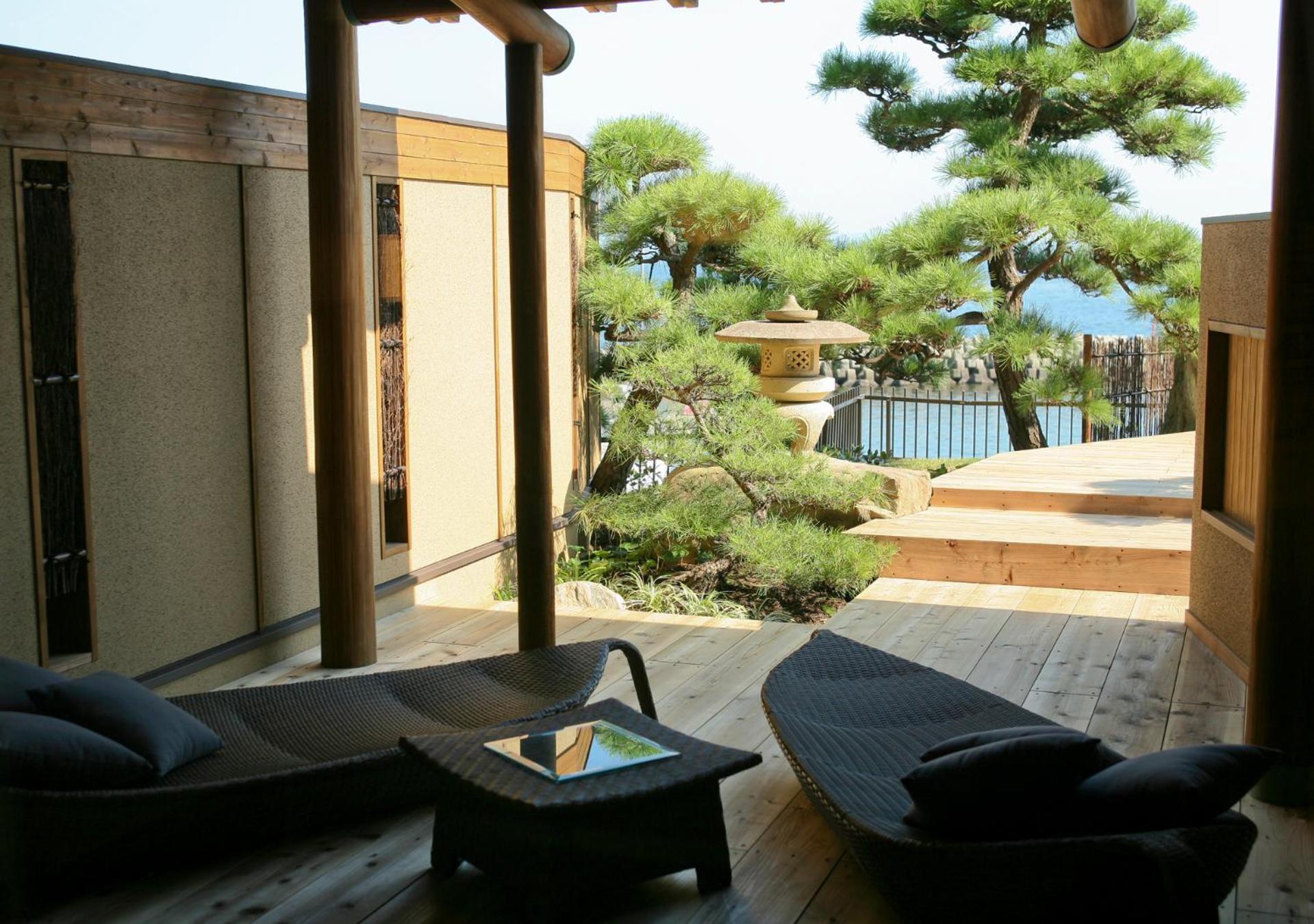 Japanese Western Suite with Open Air Bath Type B - Non-Smoking (1st Floor) photo 3