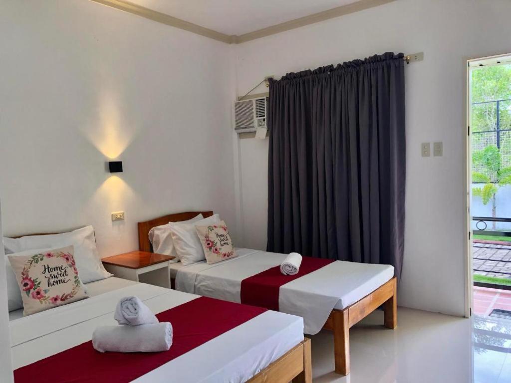 Triple Room - Photo 1