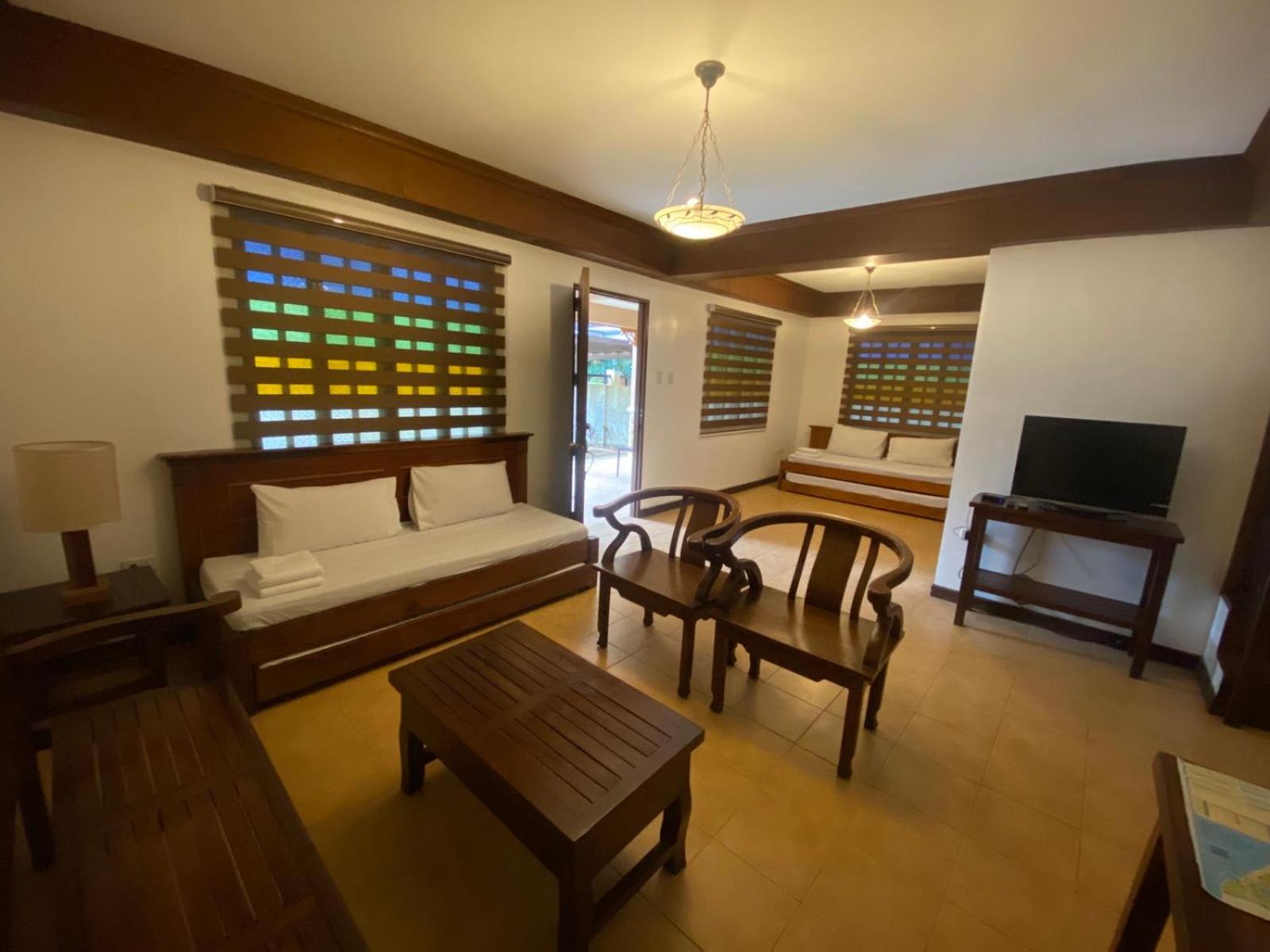 Villa photo 1