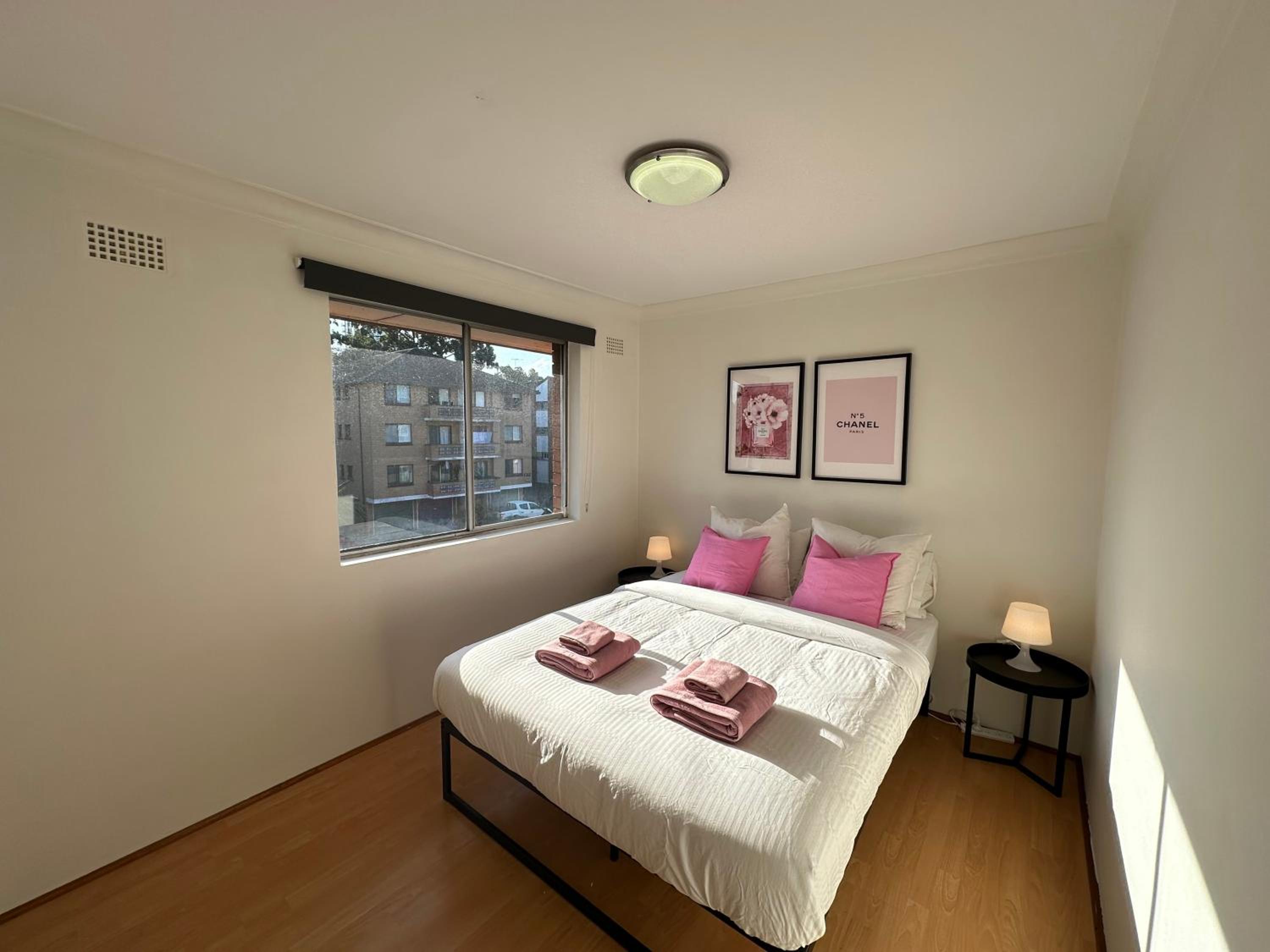 Apartment photo 2