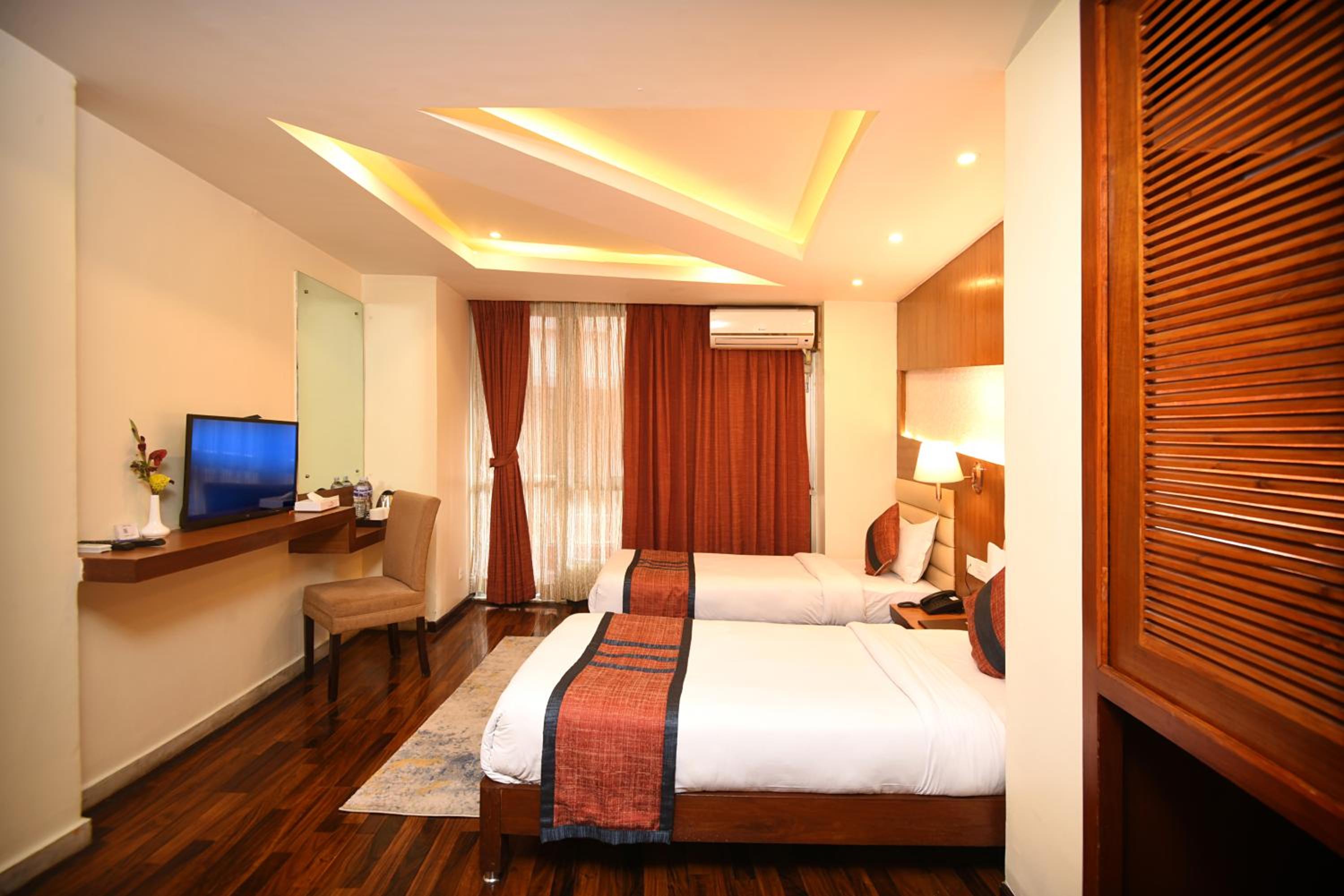 Deluxe Twin Room - Complimentary Airport Pick up or Drop