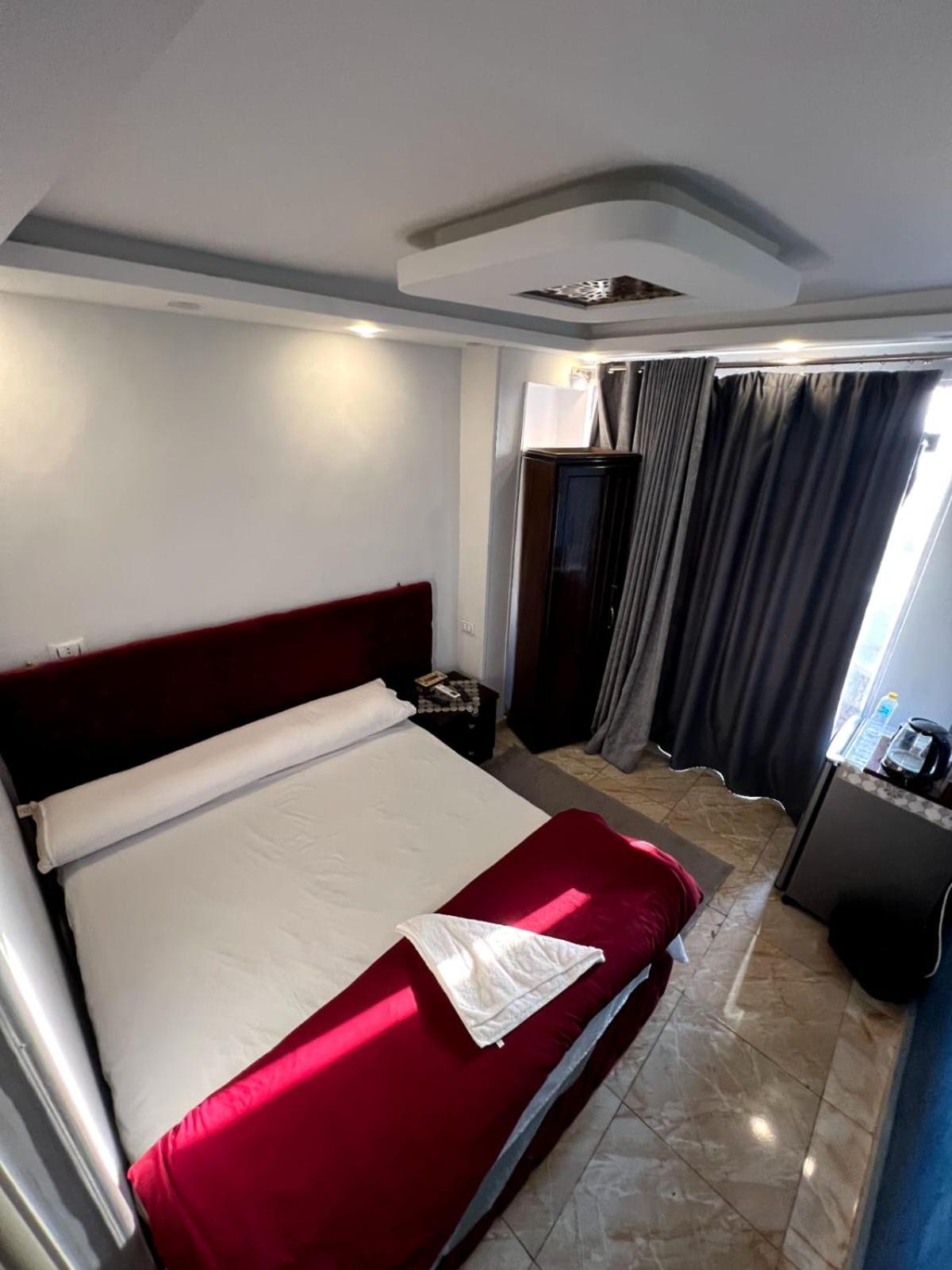 Standard Single Room With Mountain View