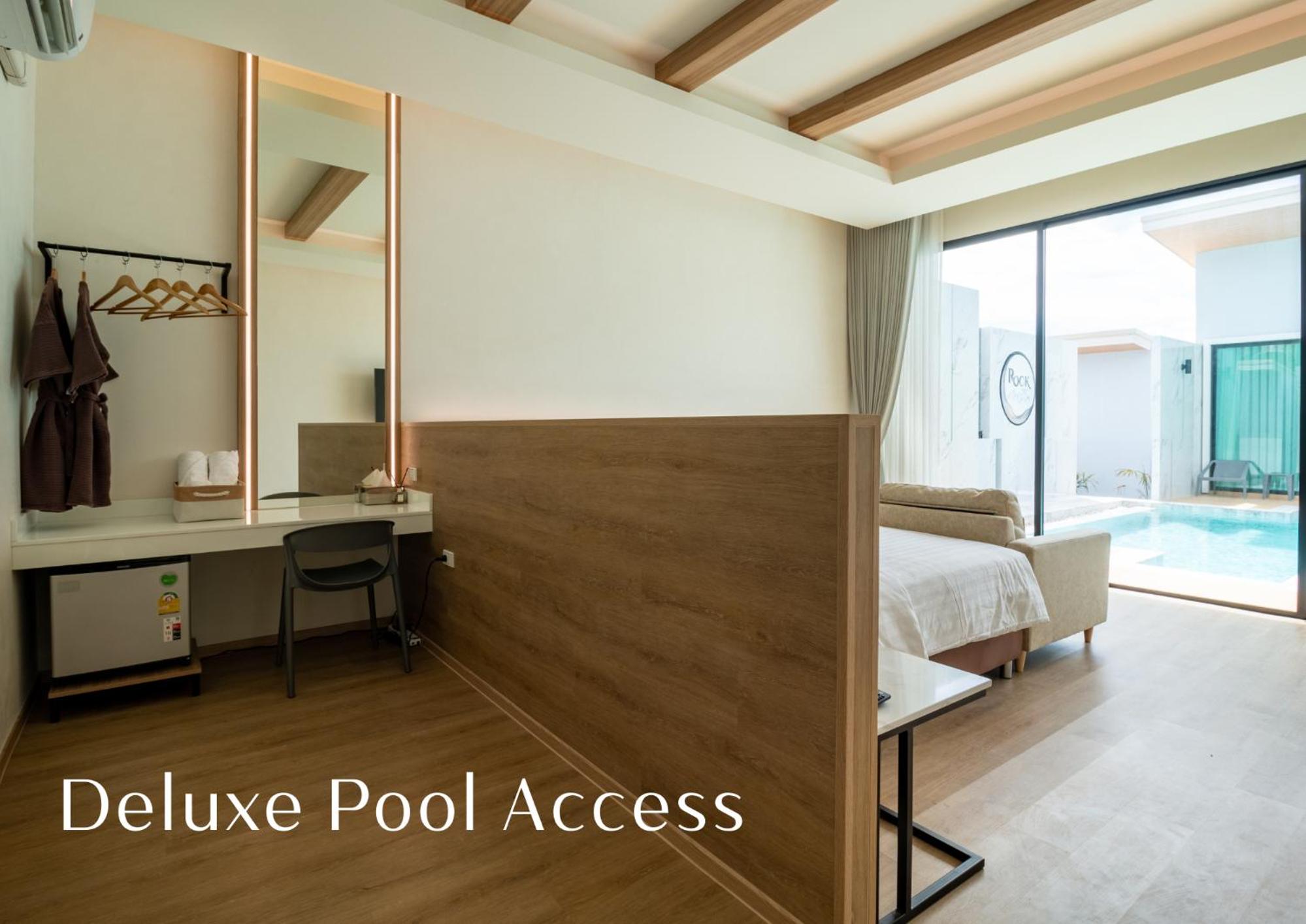 Double Room with Pool View