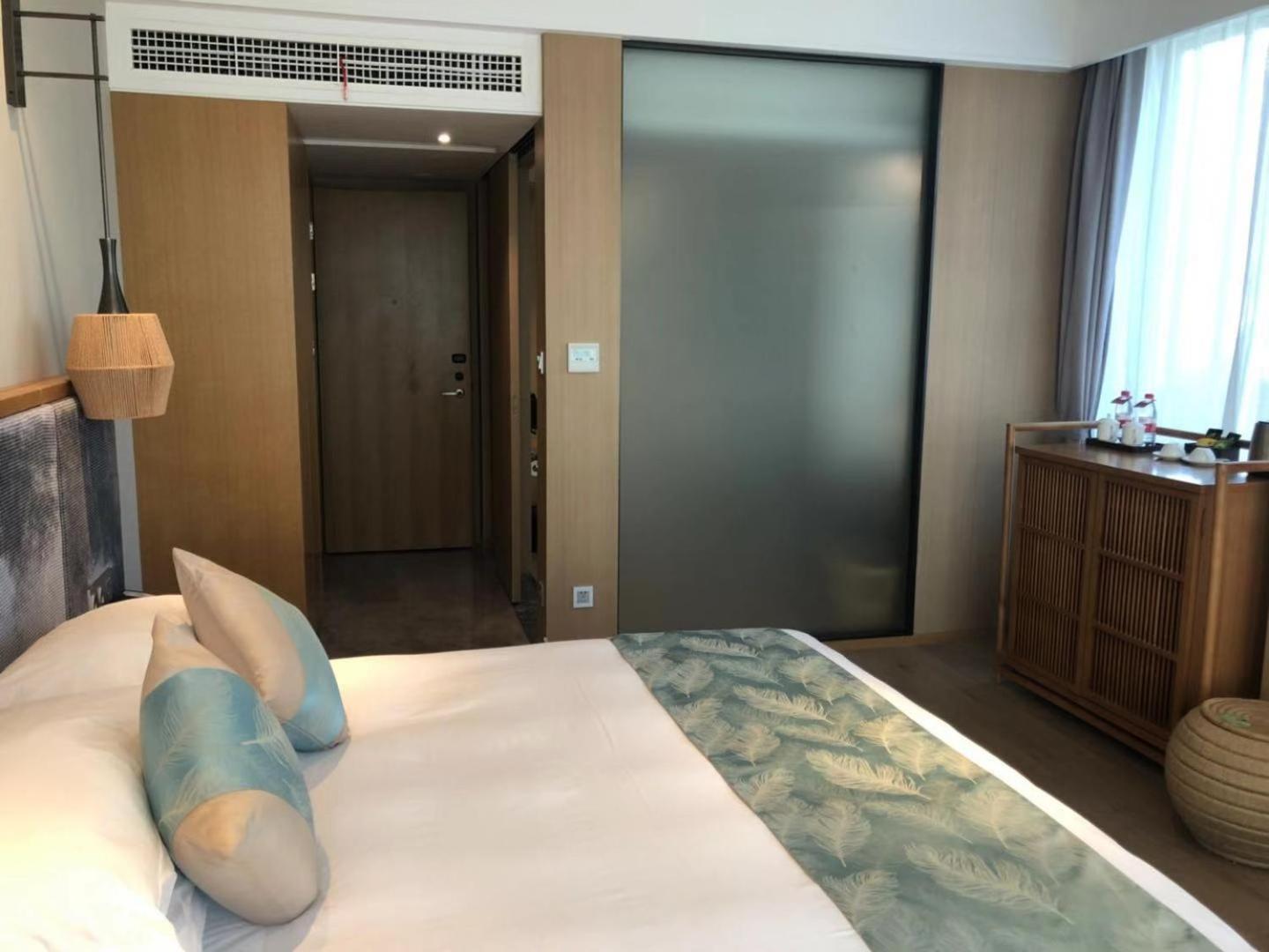 Premium Sea View King Room photo 3