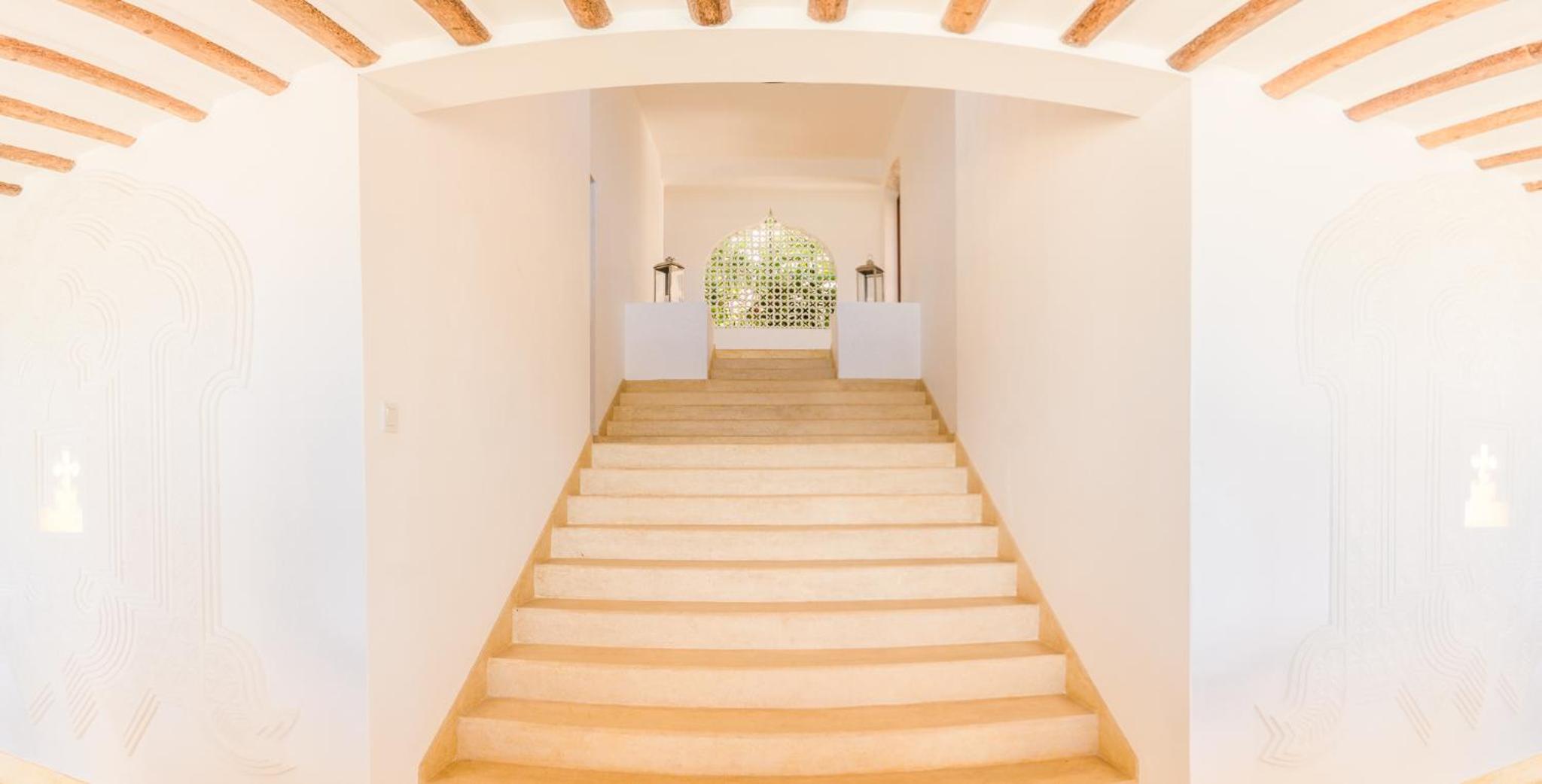 Three-Bedroom Suite - Photo 8