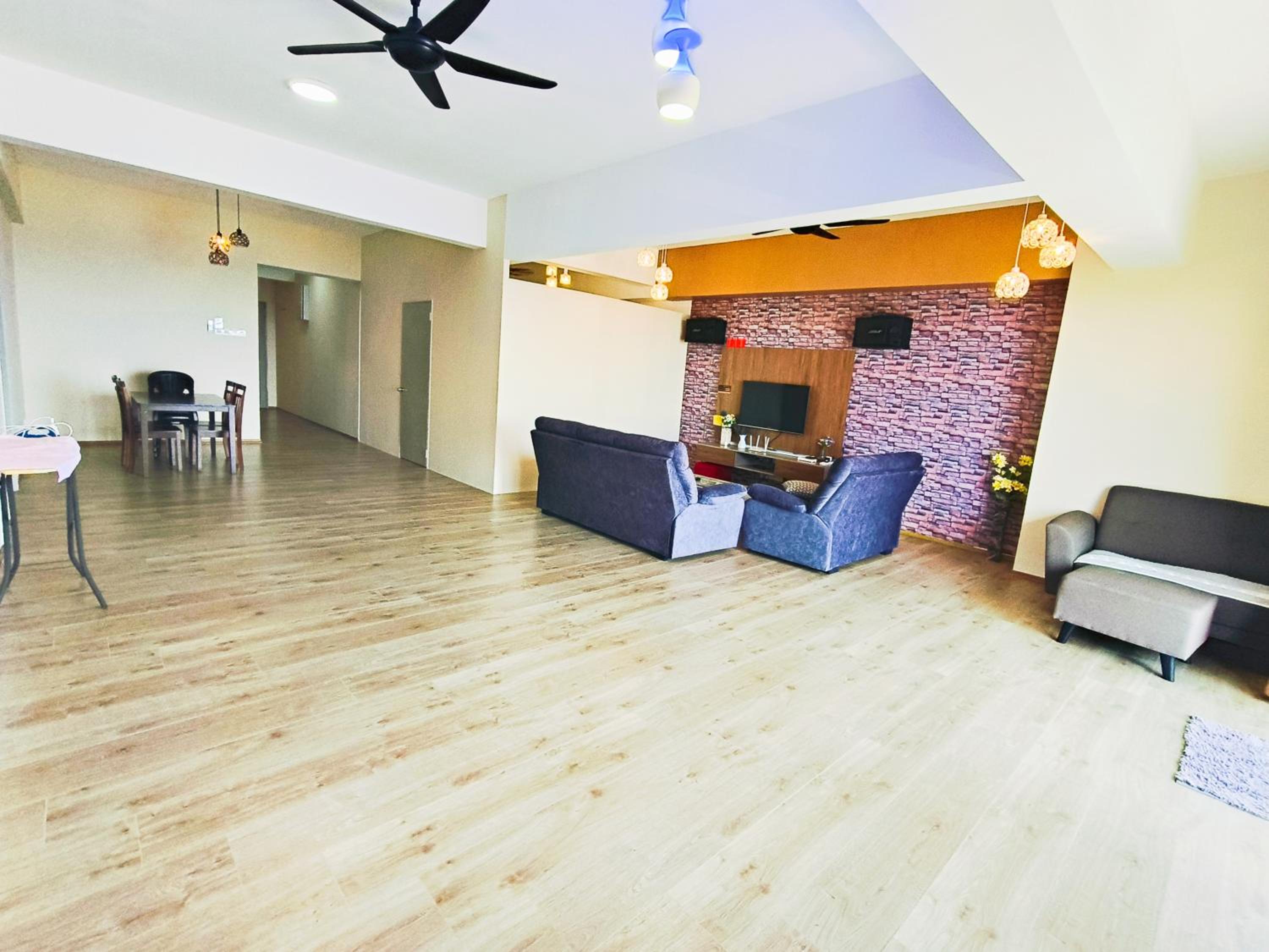 Apartment photo 1
