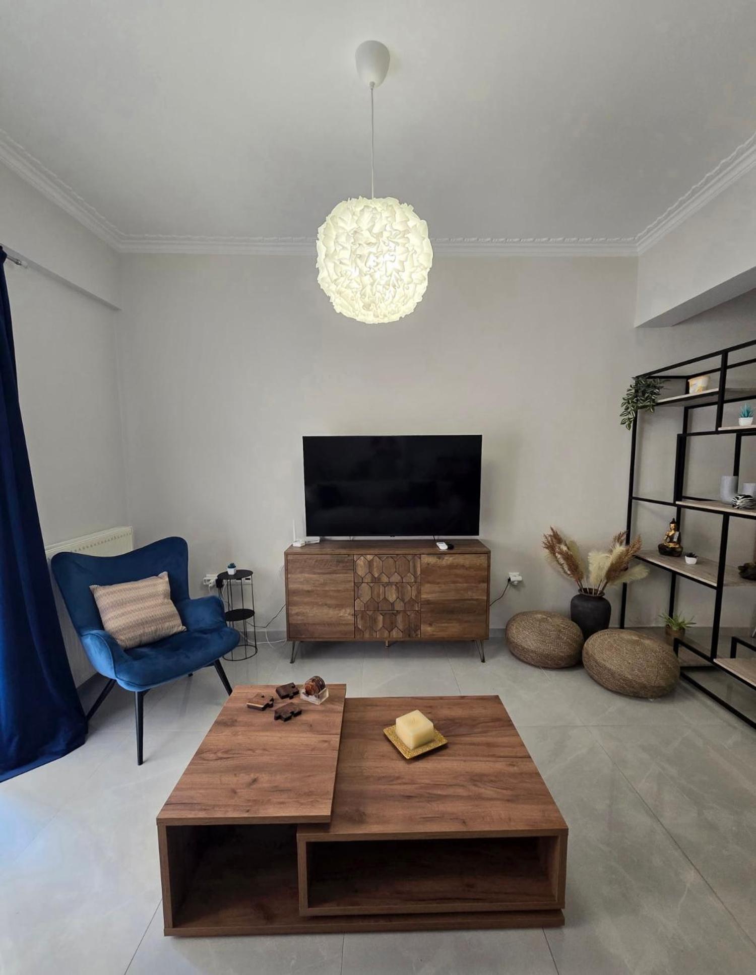 Two-Bedroom Apartment with Balcony photo 2