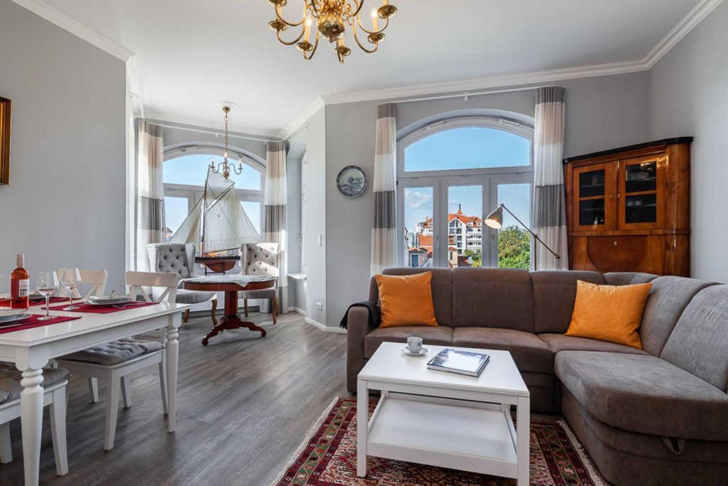 One-Bedroom Apartment with Balcony