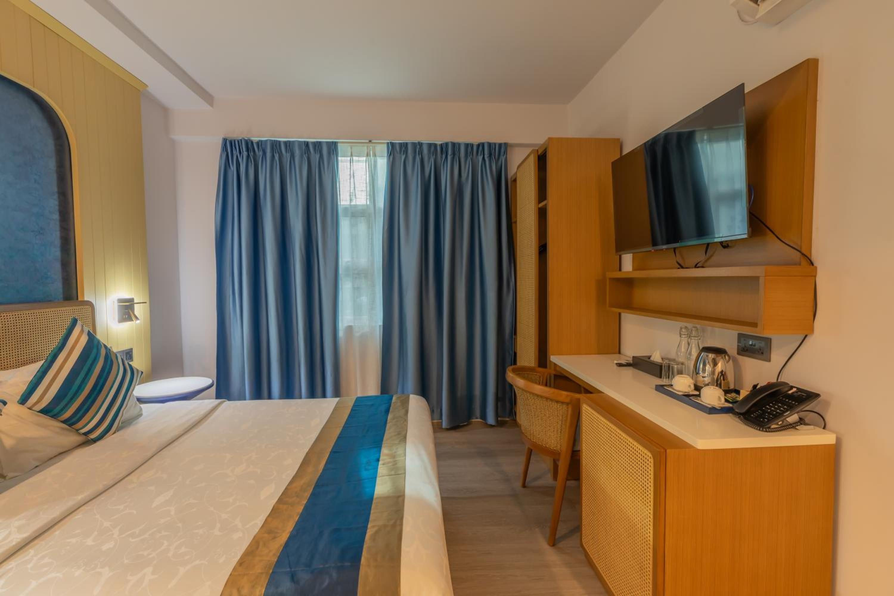 Superior Suite - Photo 2