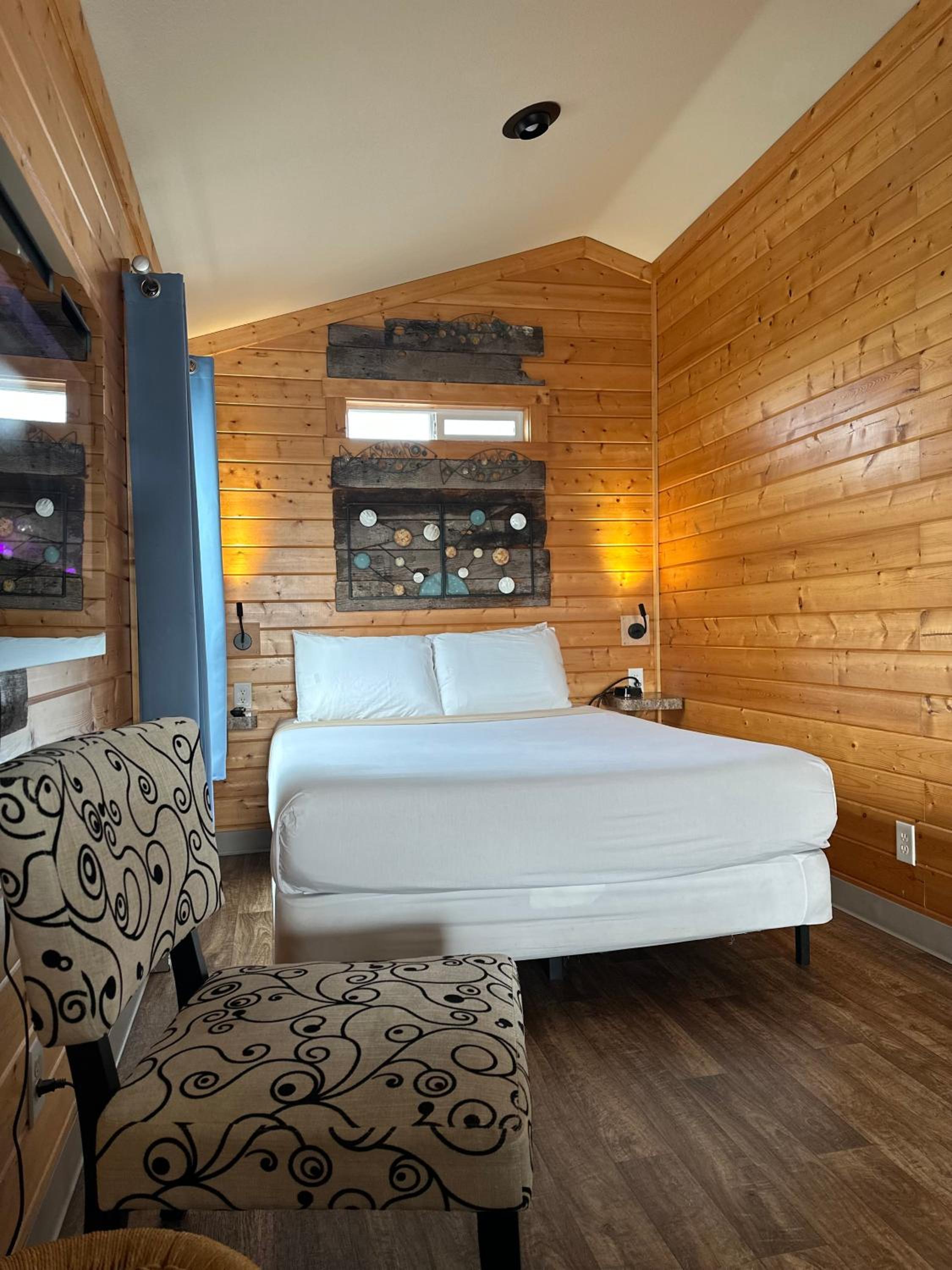 Cottage with Spa Bath (4 Adults)
