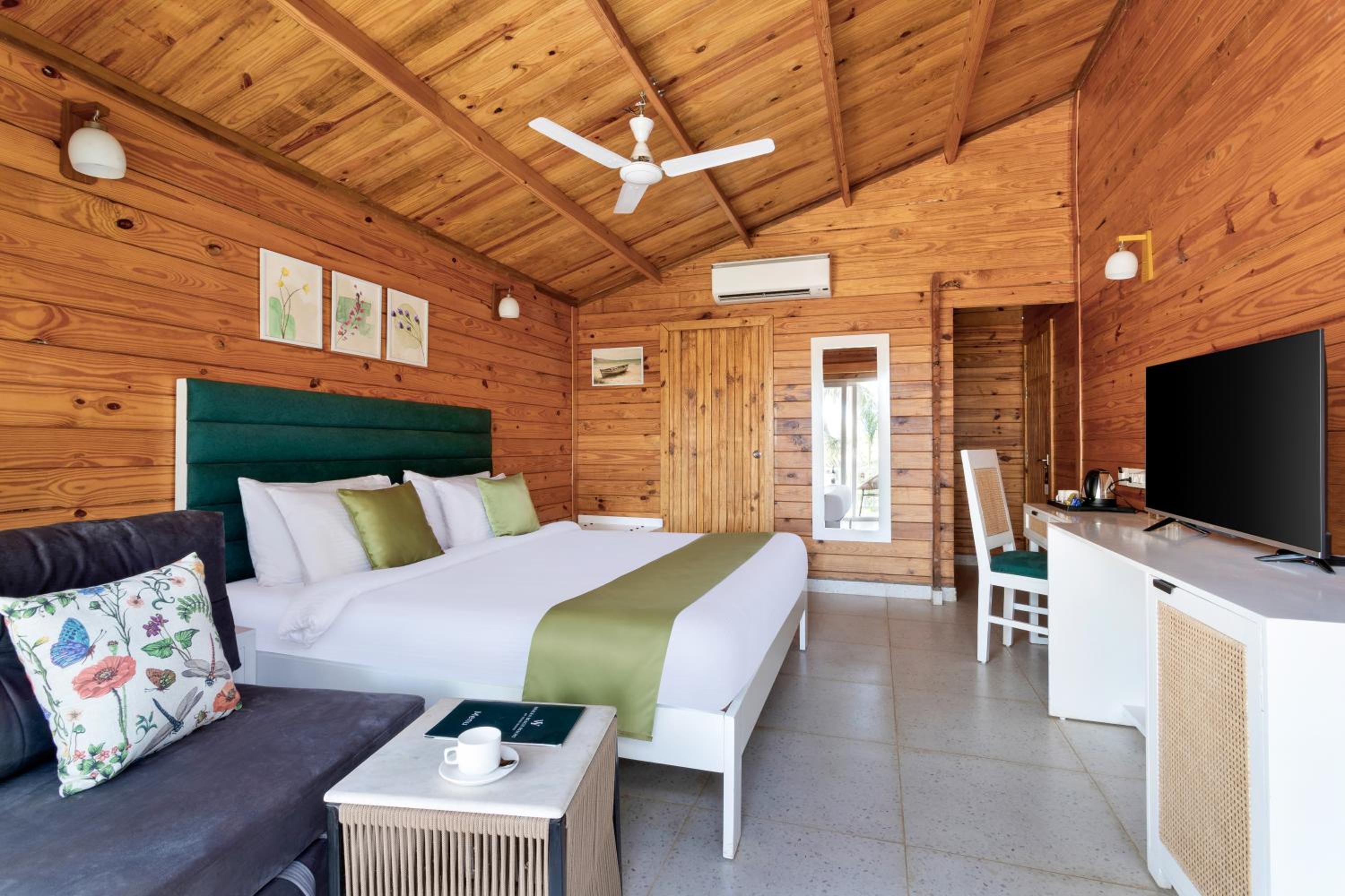 Pool Facing Cottage - 15% Discount on Food & Non-Alcoholic Beverages photo 2