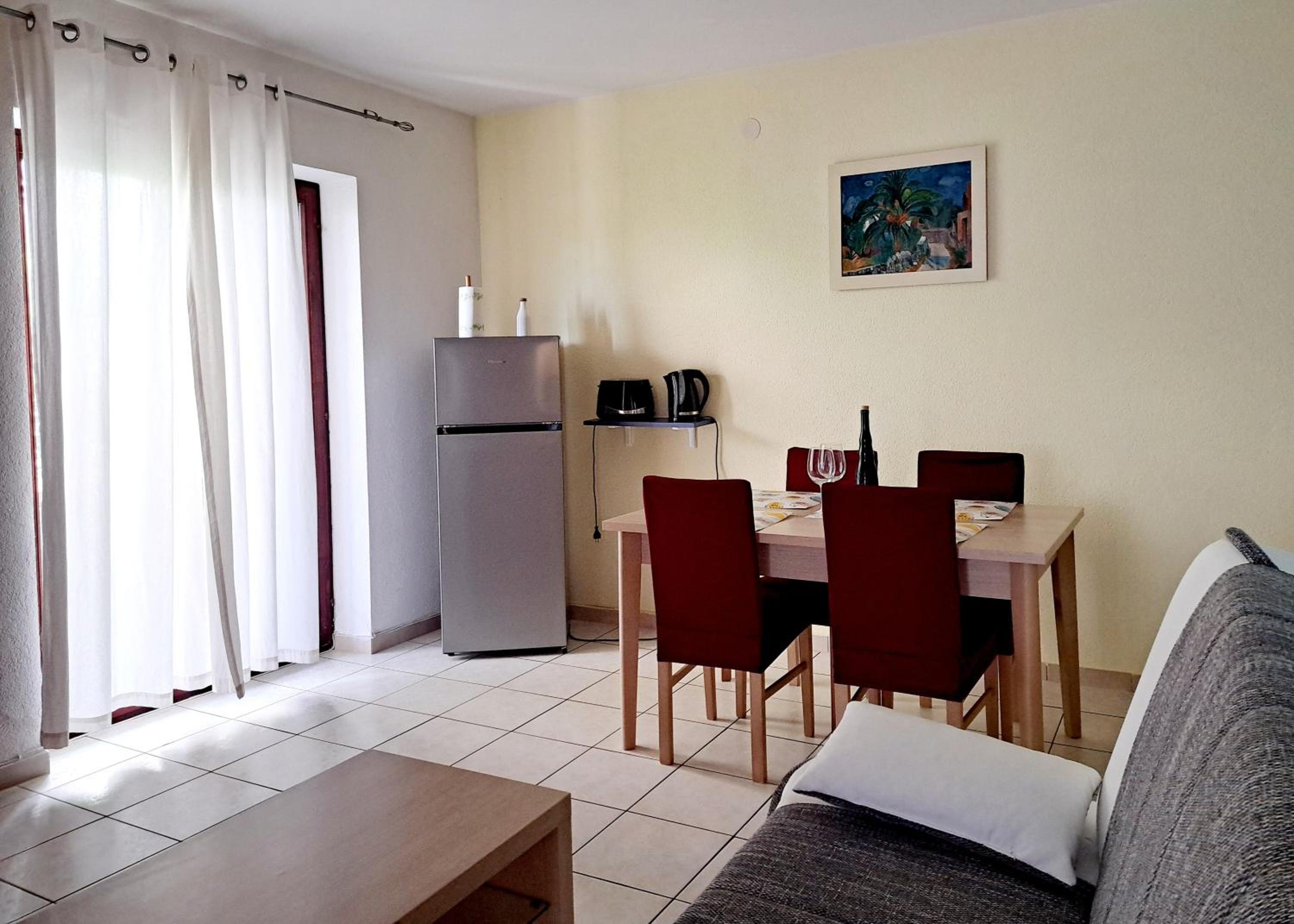 Apartment - Ground Floor photo 3