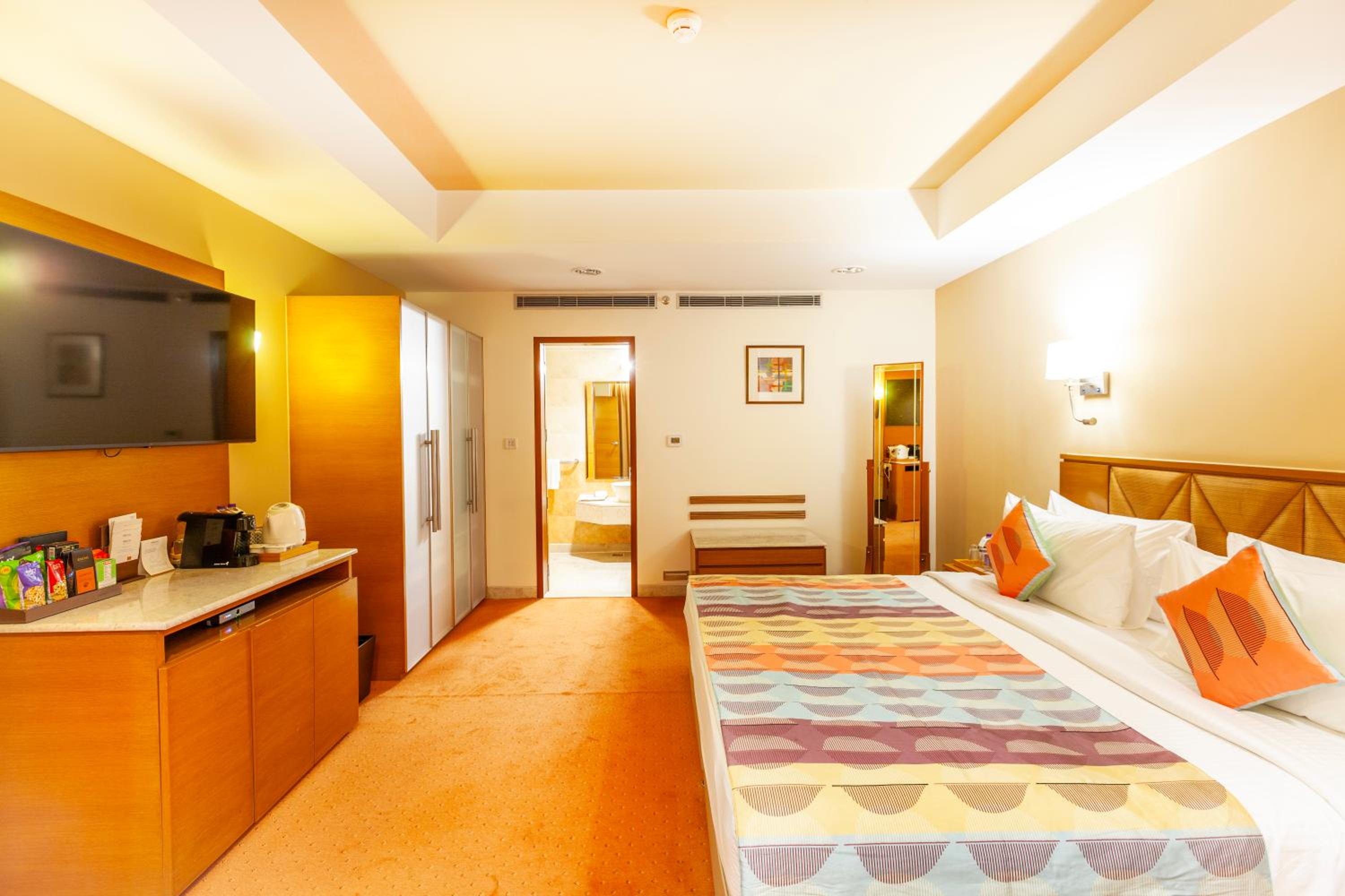 Deluxe Suite