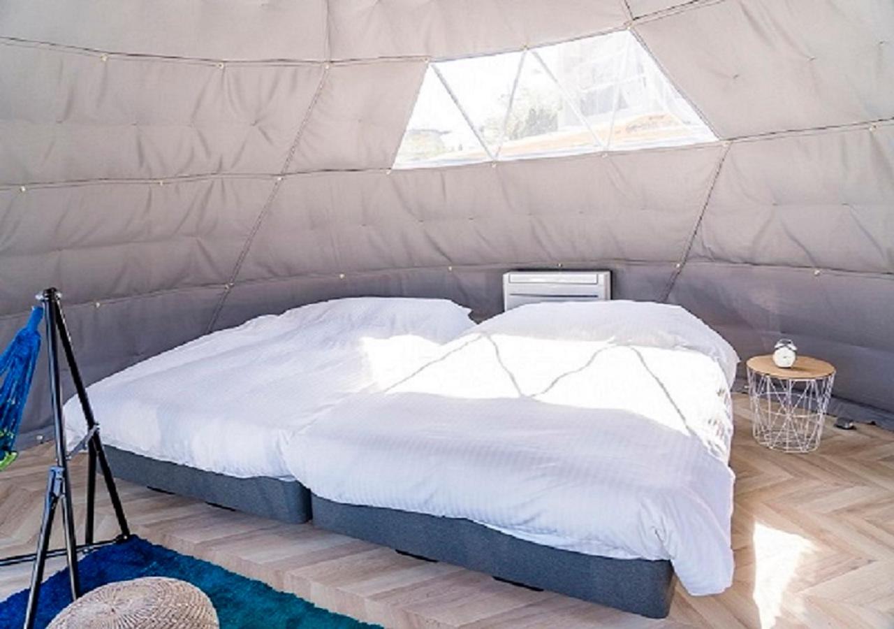 Dome Tent with Double Bed photo 2
