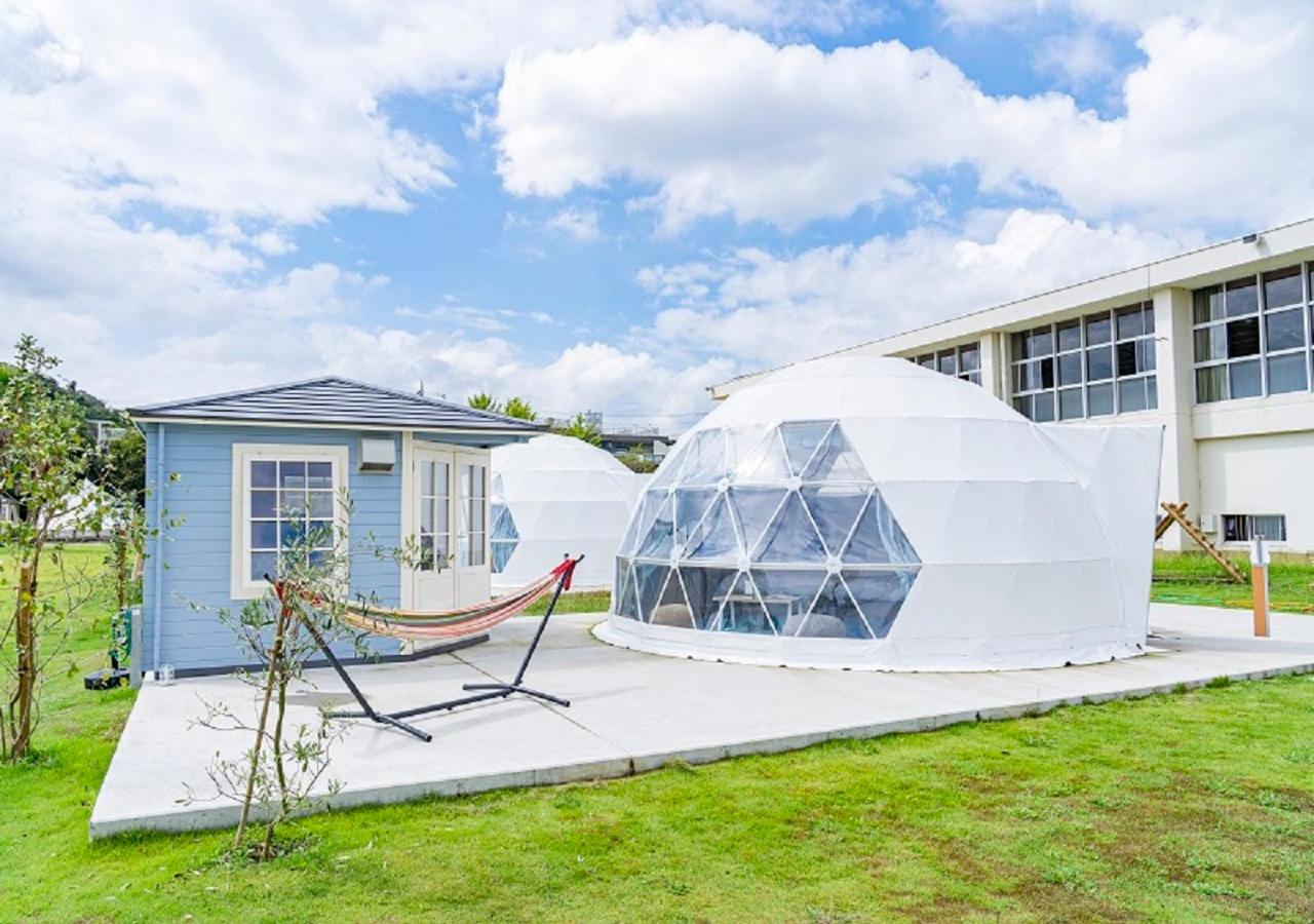 Dome Tent with Double Bed photo 3