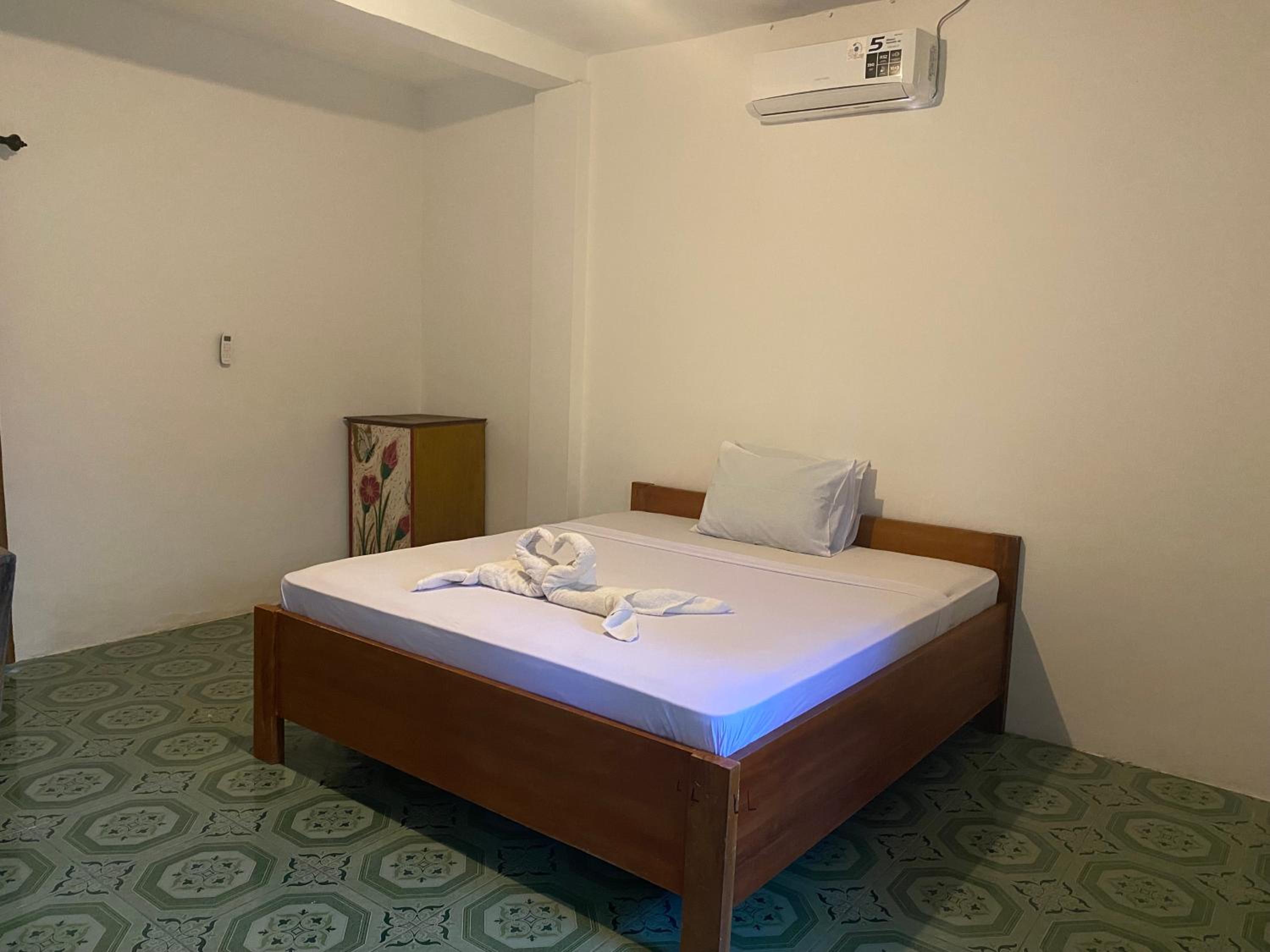 Standard Double Room - Photo 3