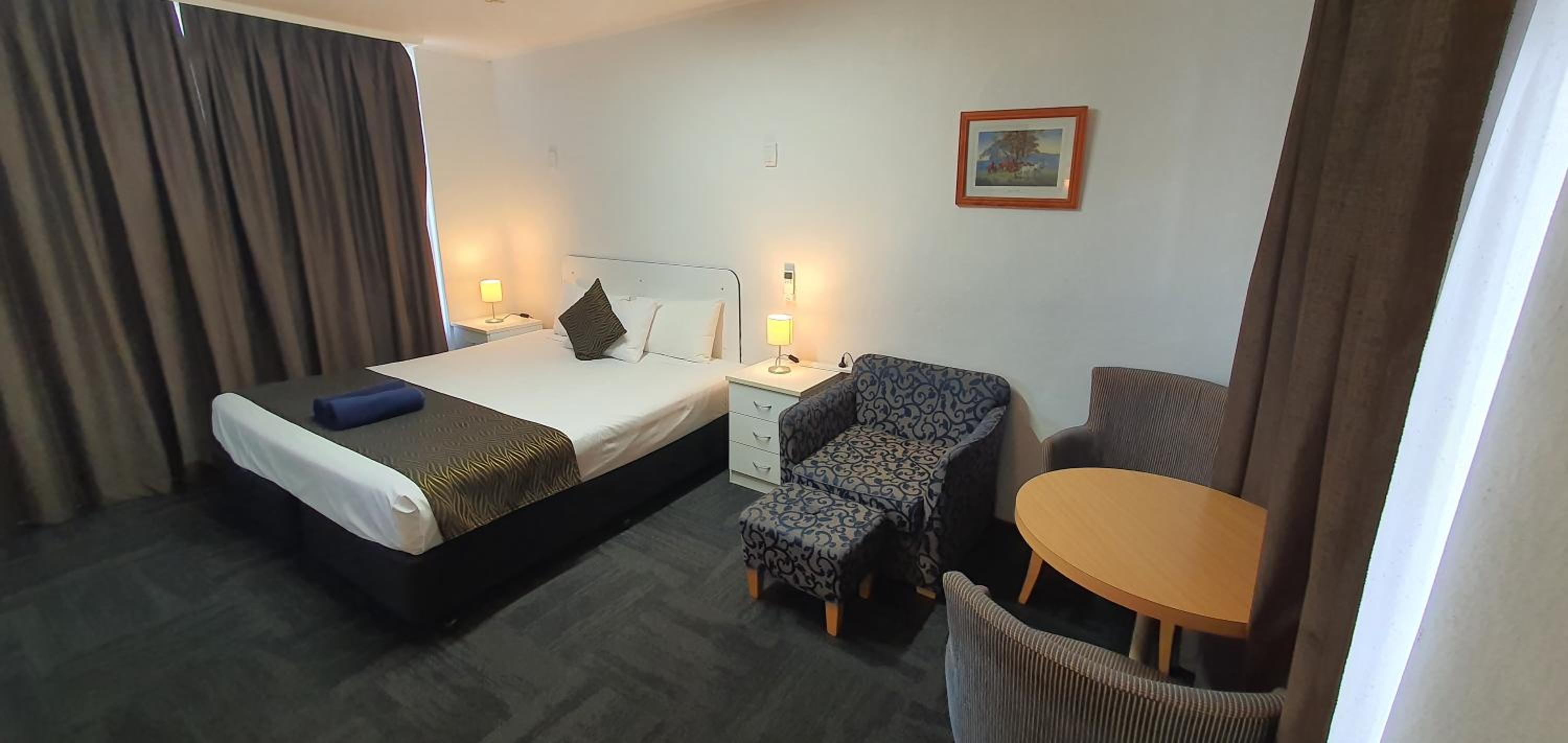 Deluxe King Room photo 3
