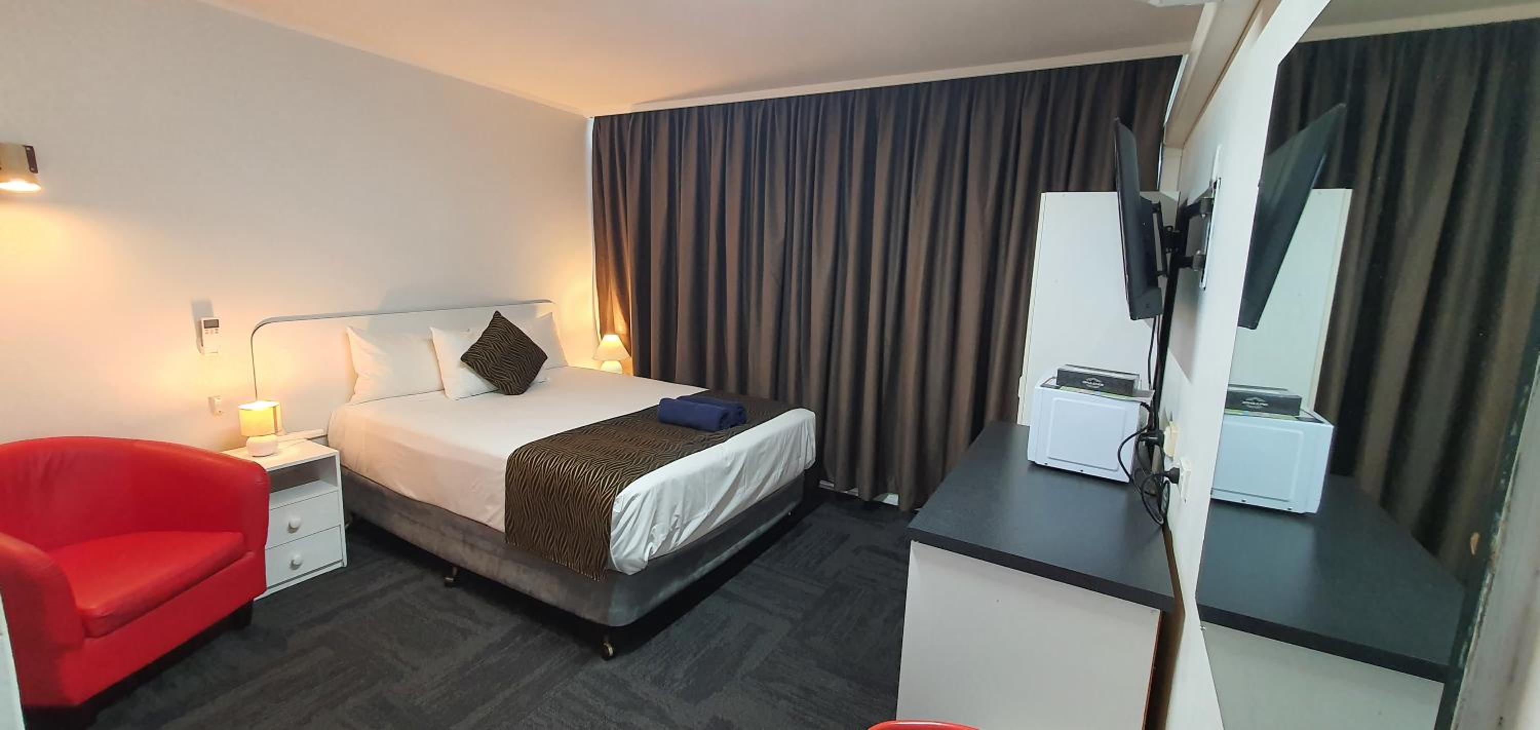 Deluxe Queen Room photo 3
