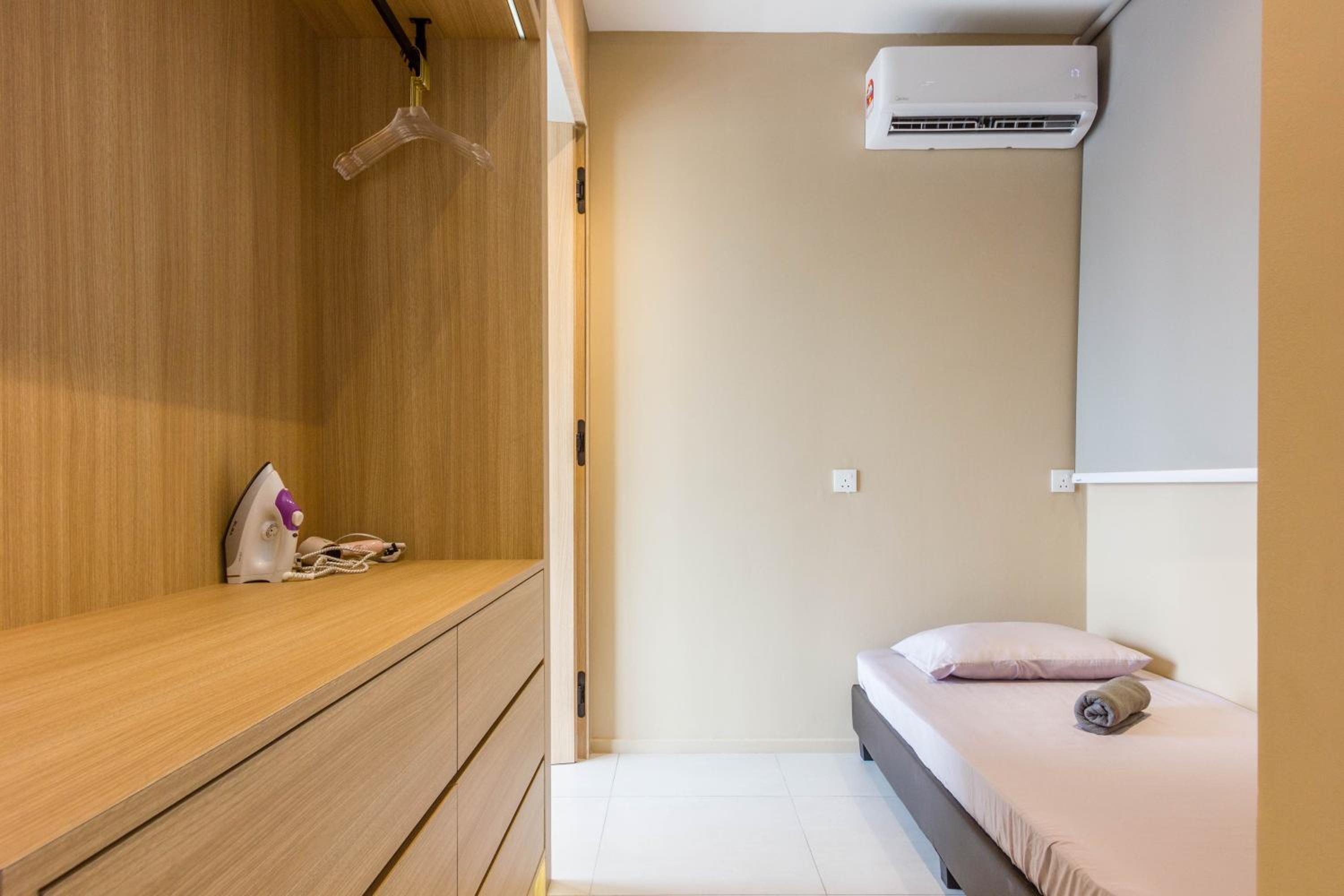 Two-Bedroom Apartment with City View photo 2