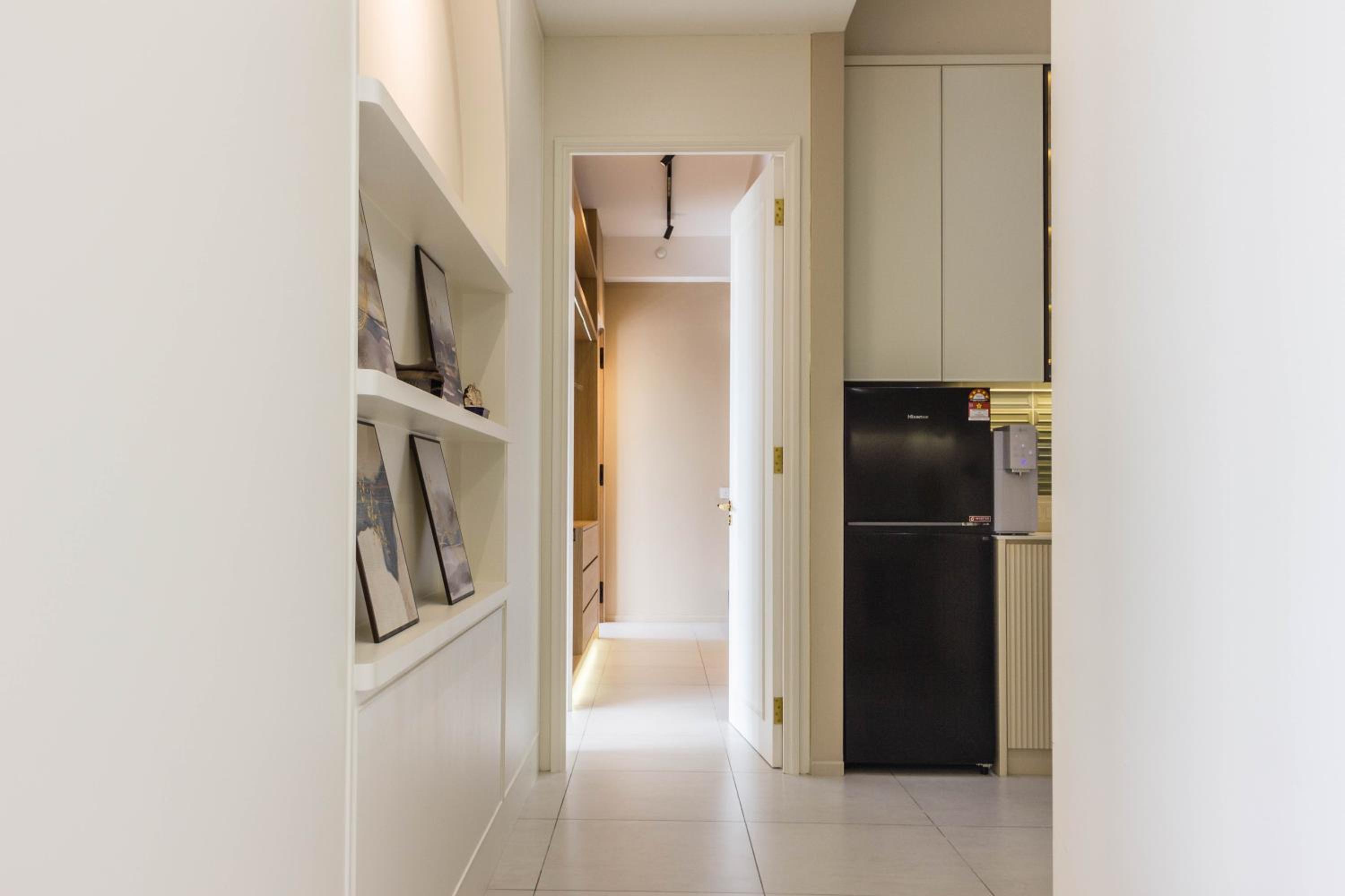 Two-Bedroom Apartment with City View photo 3
