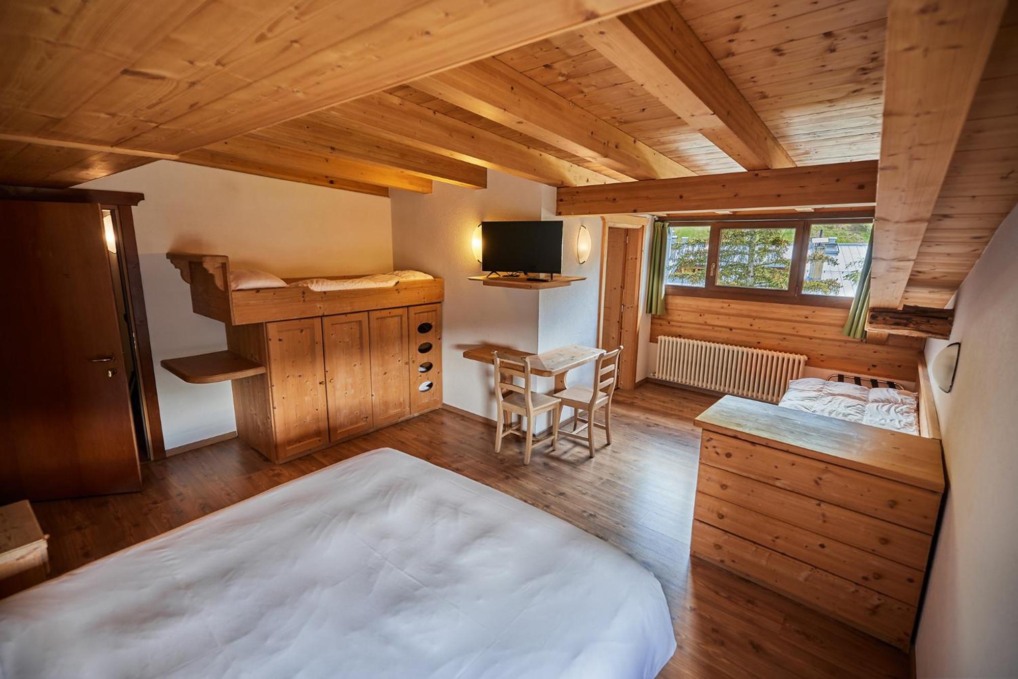 Triple Room - Photo 16