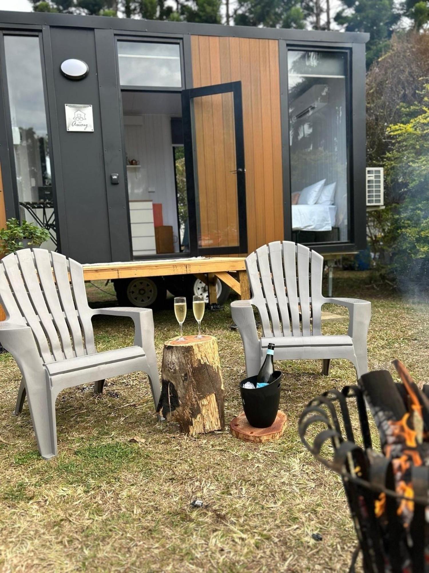 Mobile Home photo 2