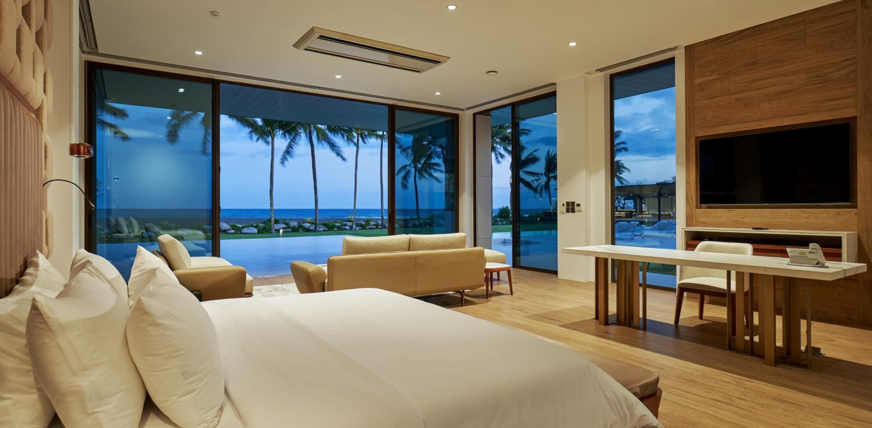 Villa - Beach Front photo 1