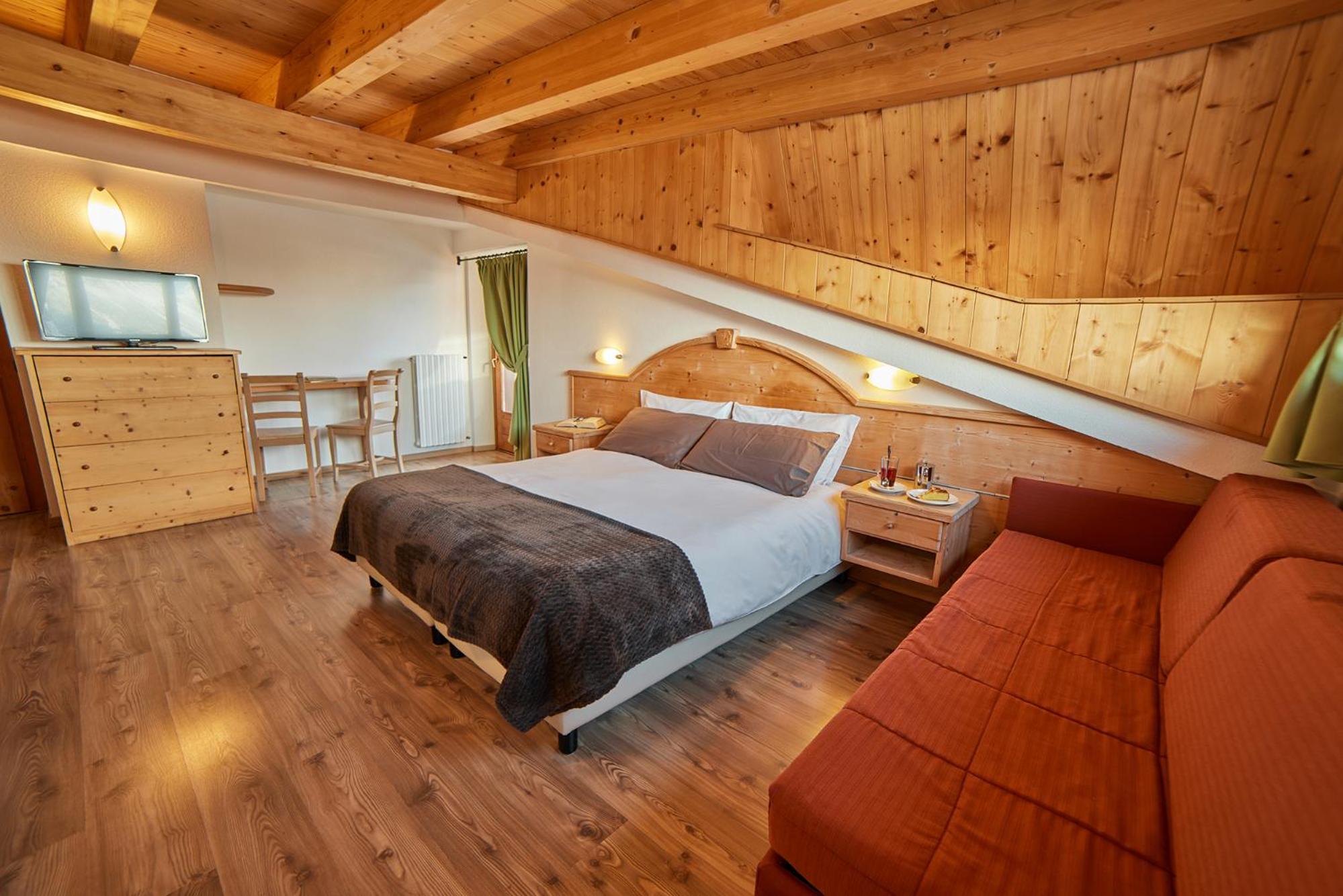 Double Room - Photo 7