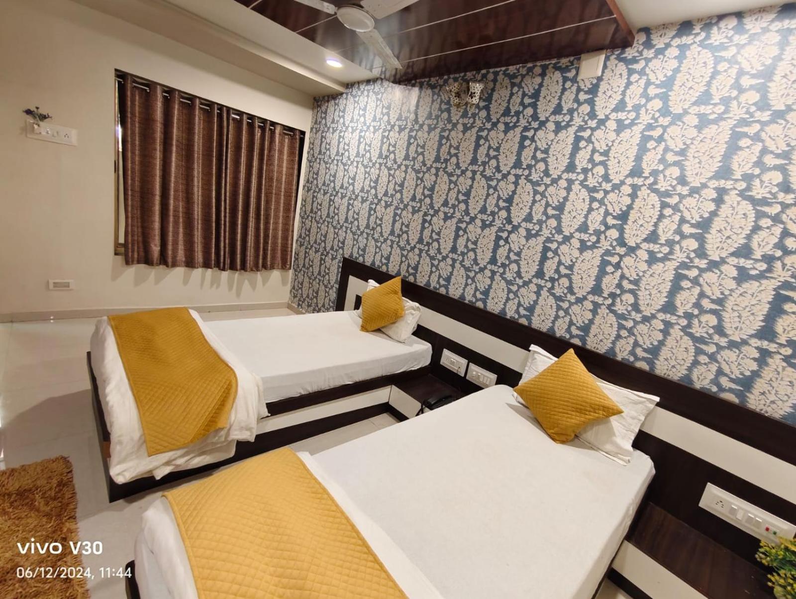 Double Room - Photo 2