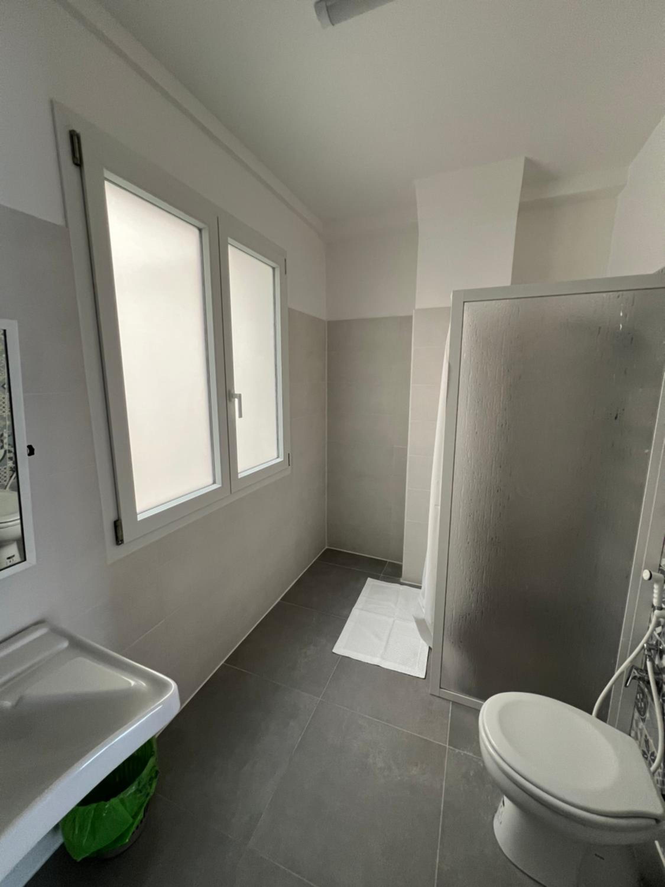 Quadruple Room With Private Bathroom photo 3