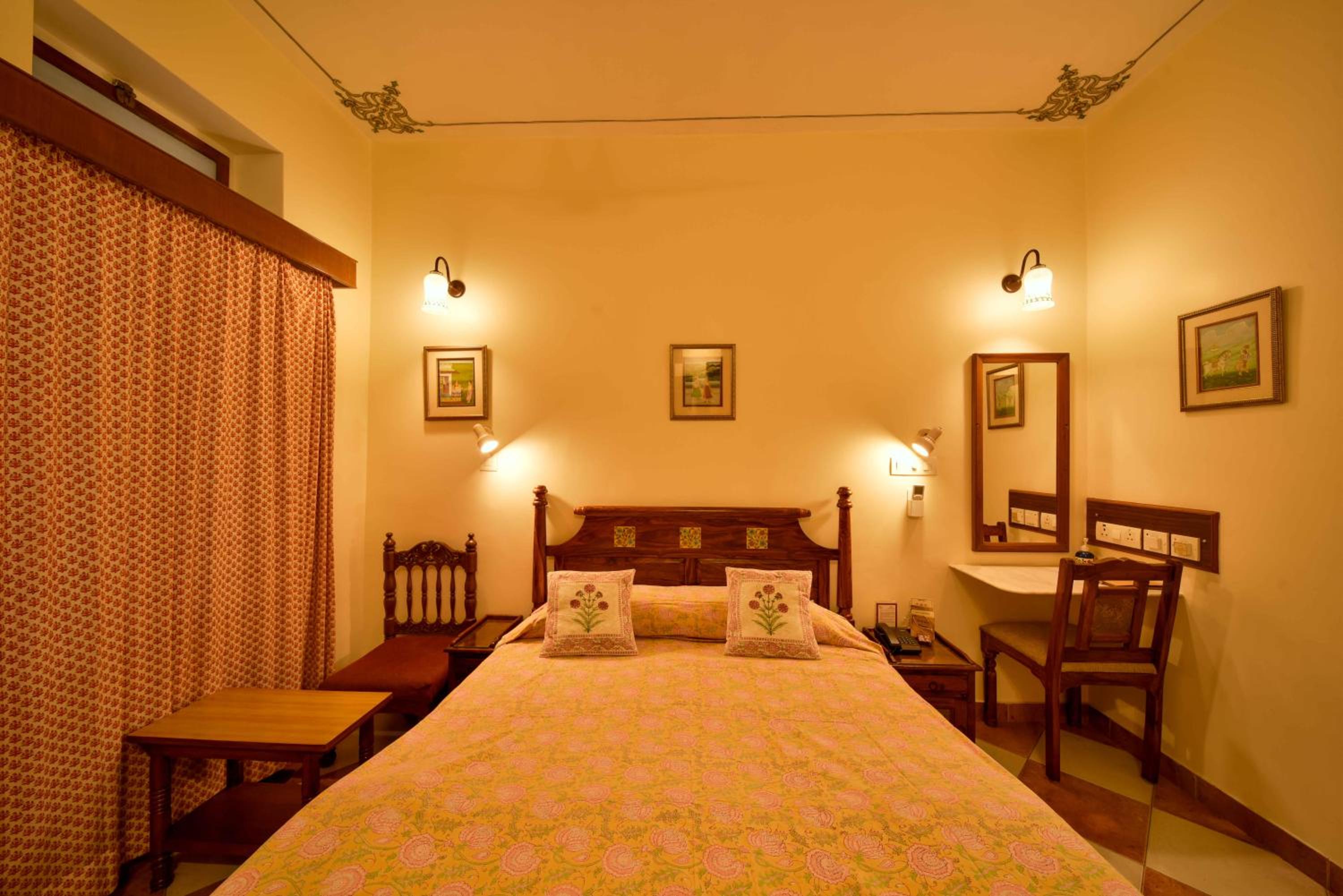 Value Room - Photo 1