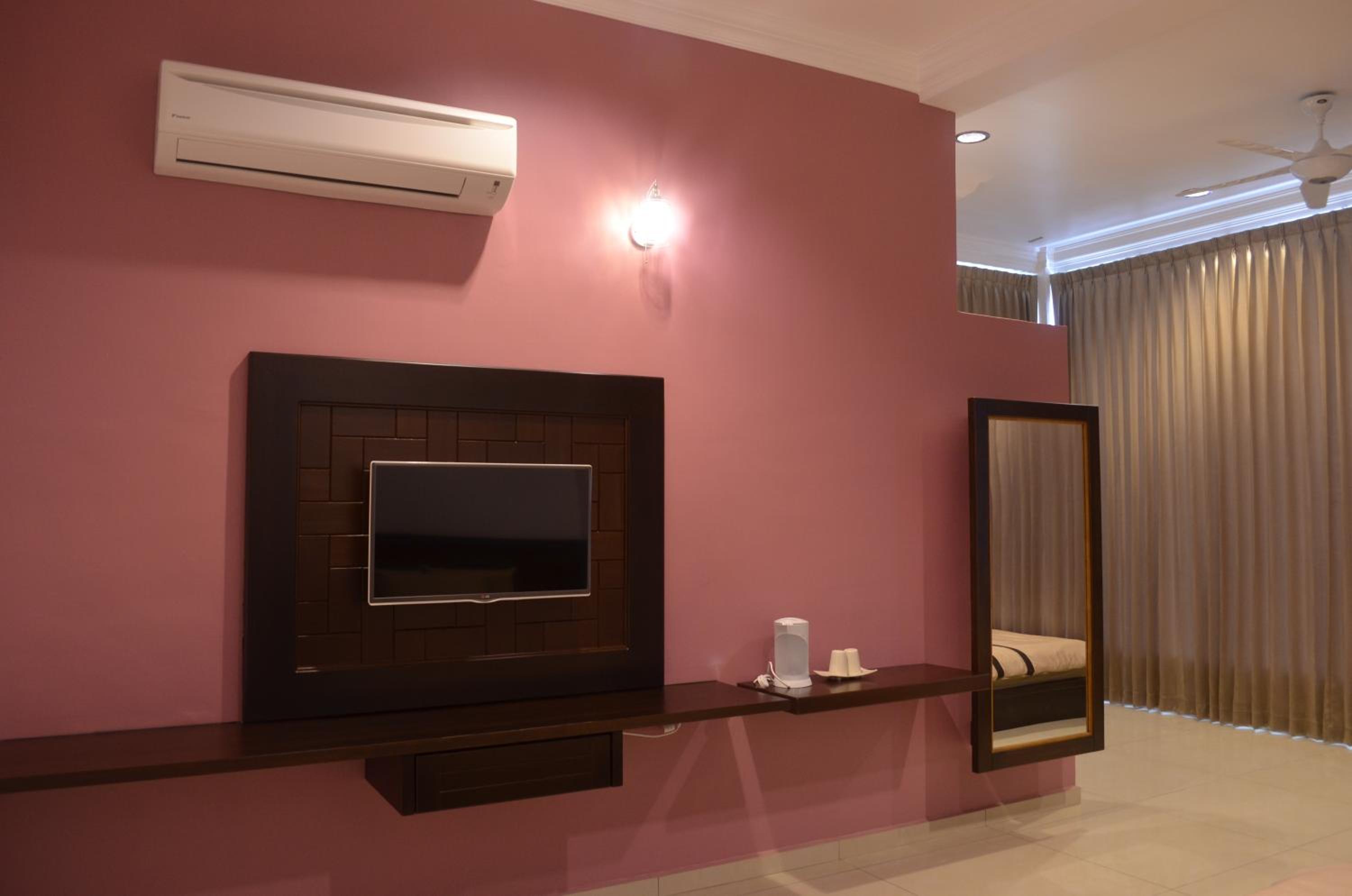 Deluxe Suite - Photo 4