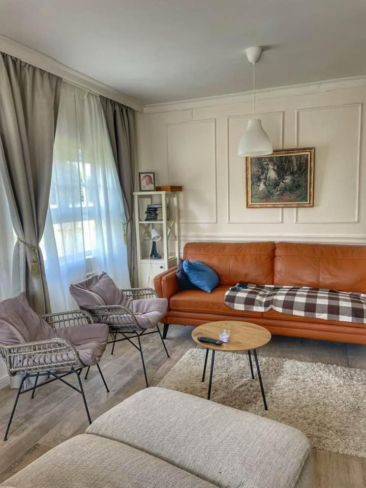 Four-Bedroom House photo 1