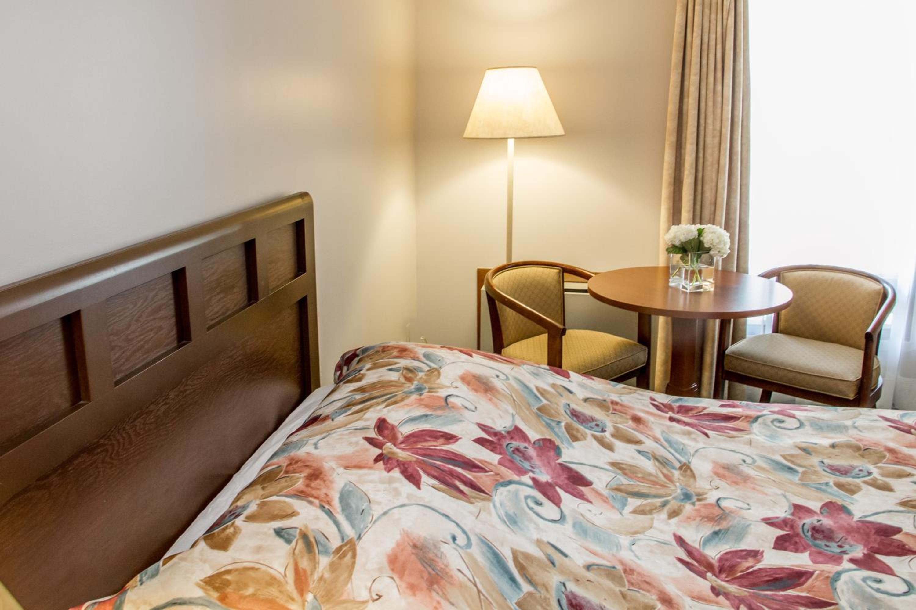 Double Room with Two Double Beds photo 3