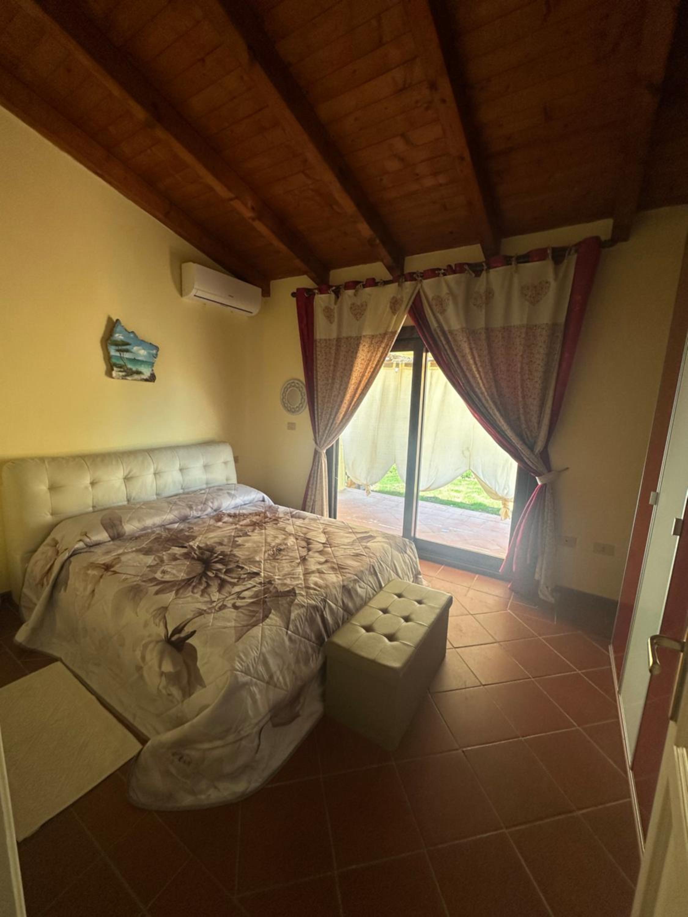 Two-Bedroom House photo 3