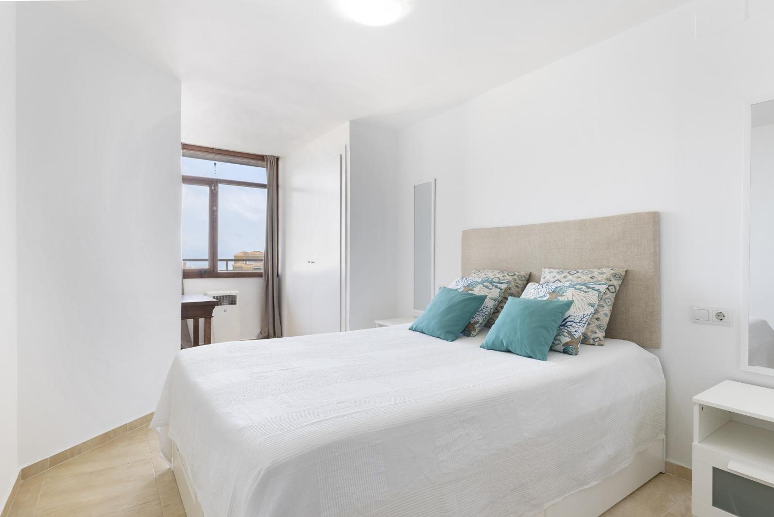 Apartamento de dos habitaciones con vista al mar