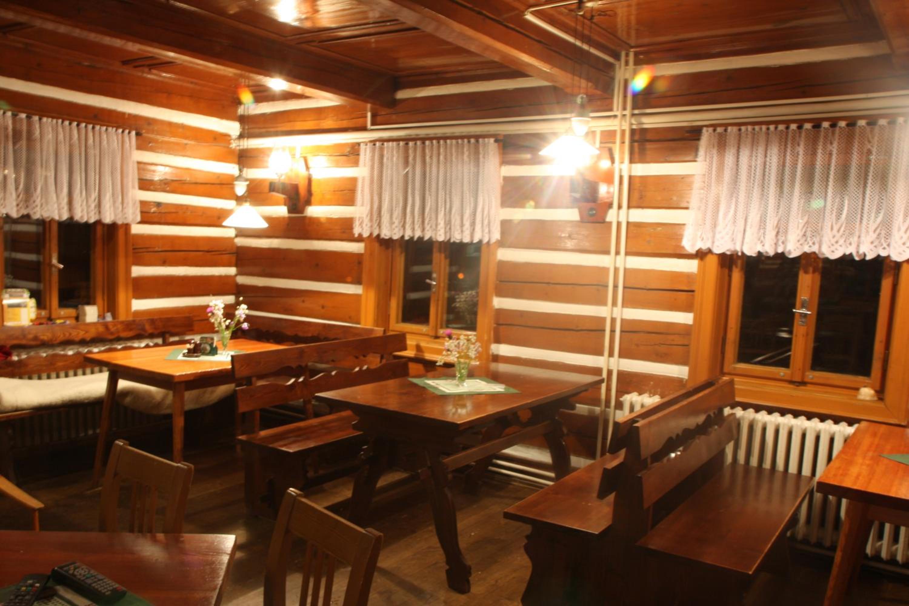 Quadruple Room with Shared Bathroom photo 2