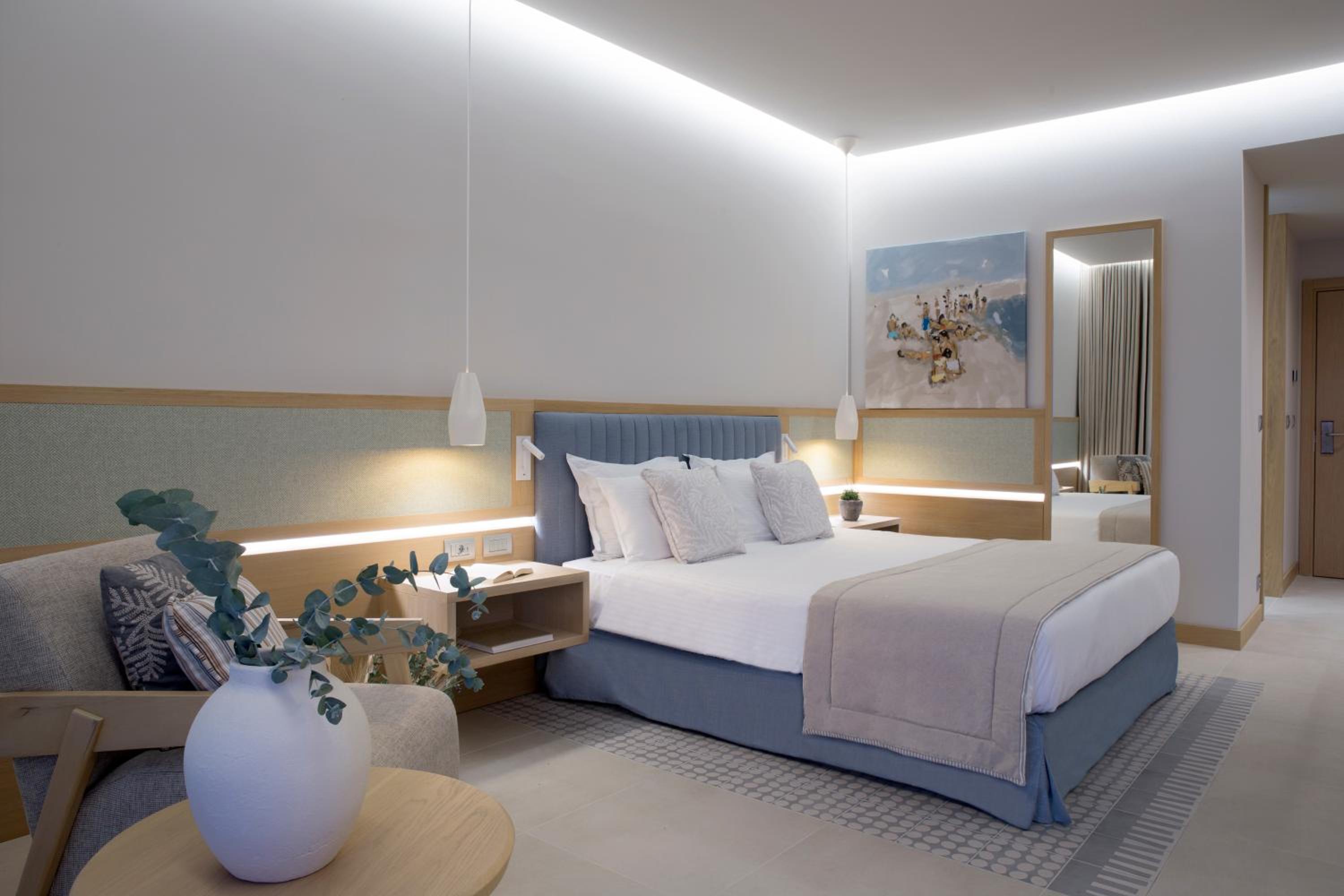 Deluxe Room Lateral Sea View - Photo 1