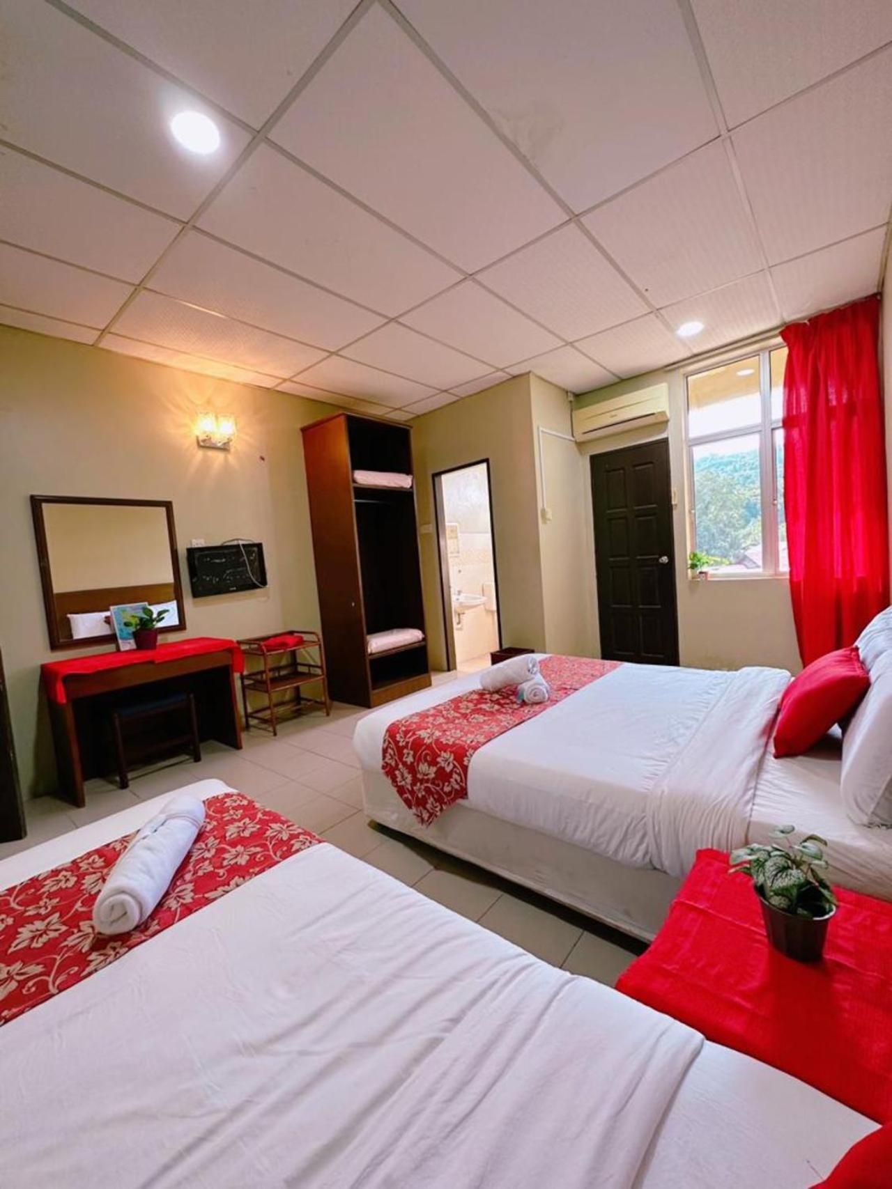 Deluxe Triple Room photo 2
