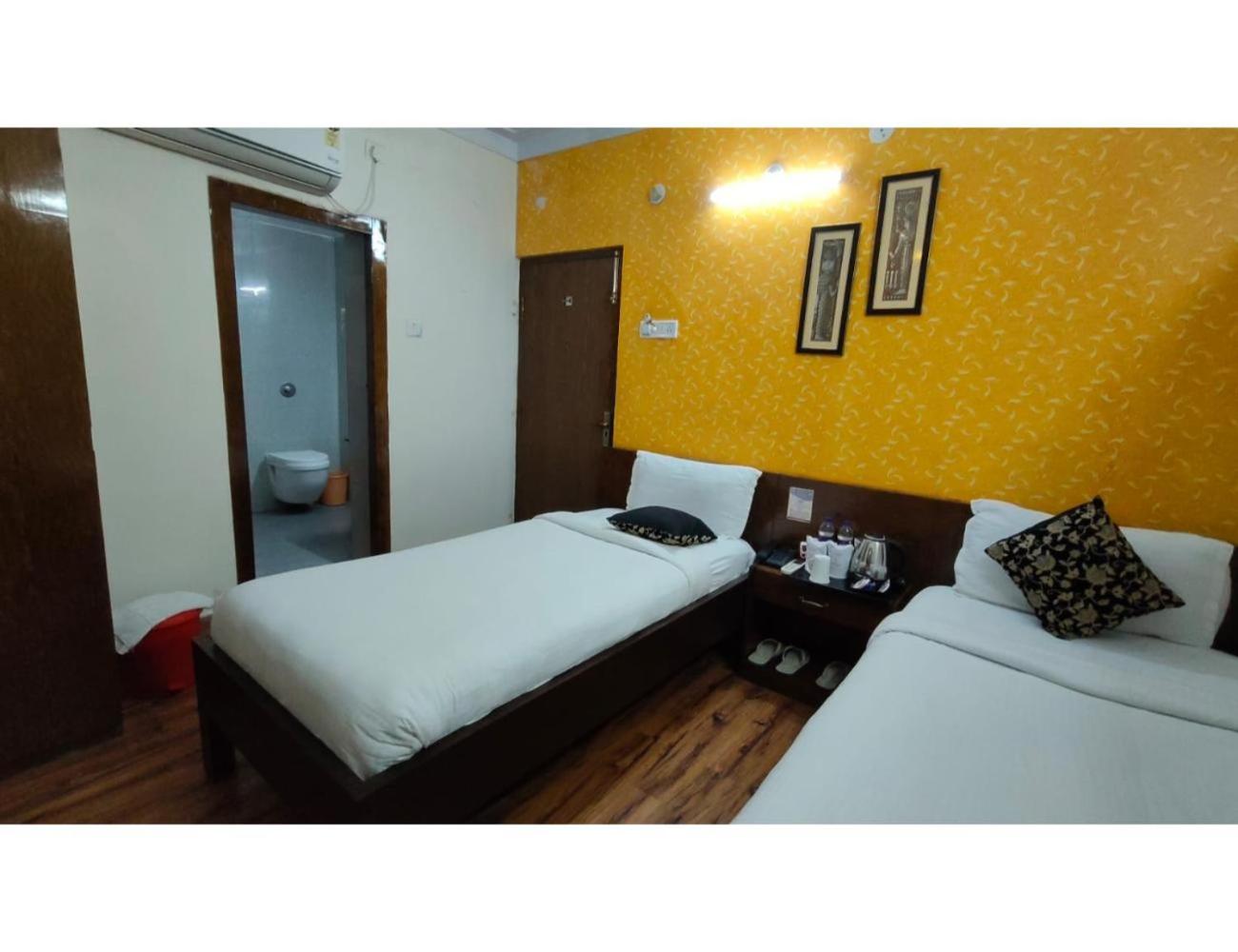 Standard Double Room photo 3