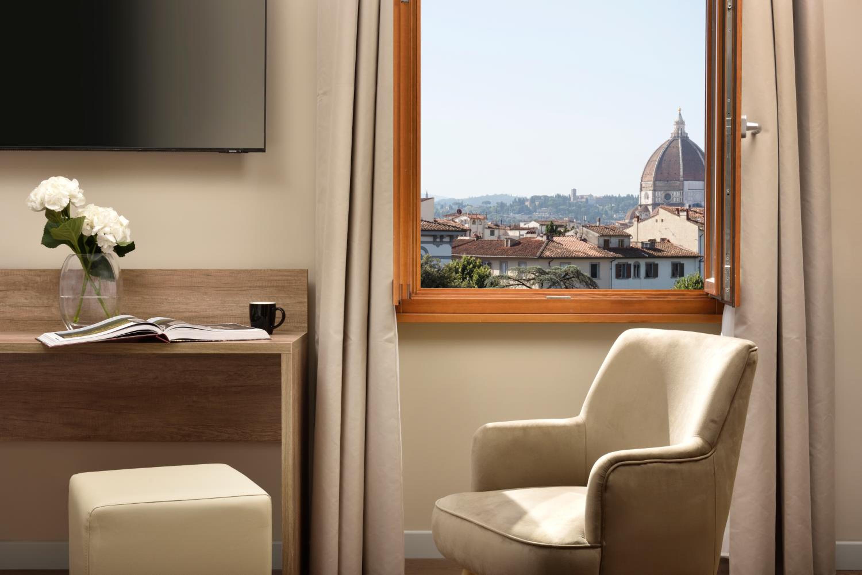 Double or Twin Room with View photo 2