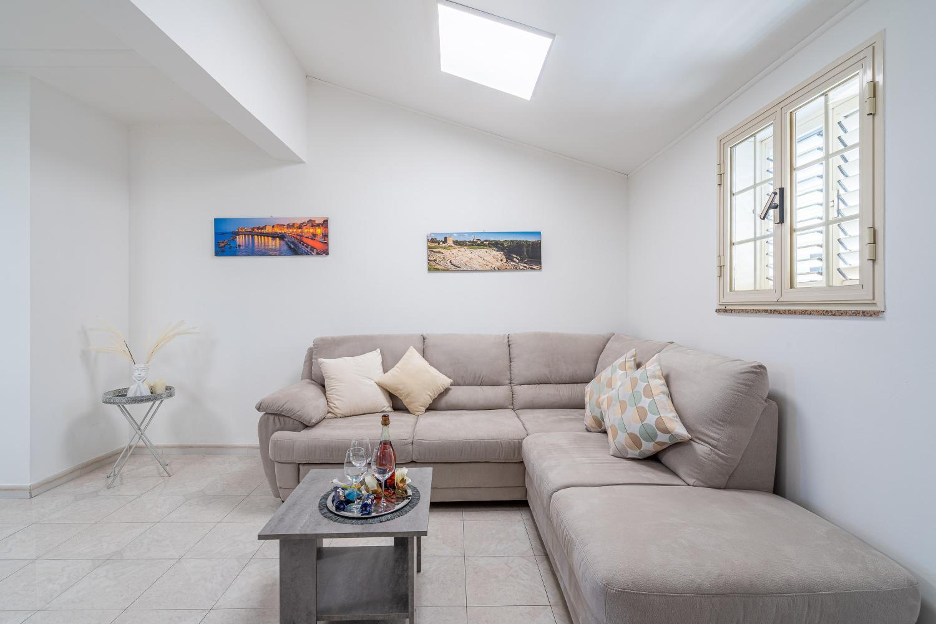 Superior Apartment with City View