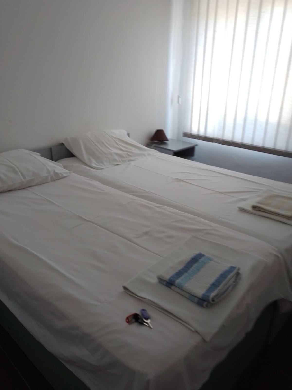 Double Room with Shared Bathroom photo 3