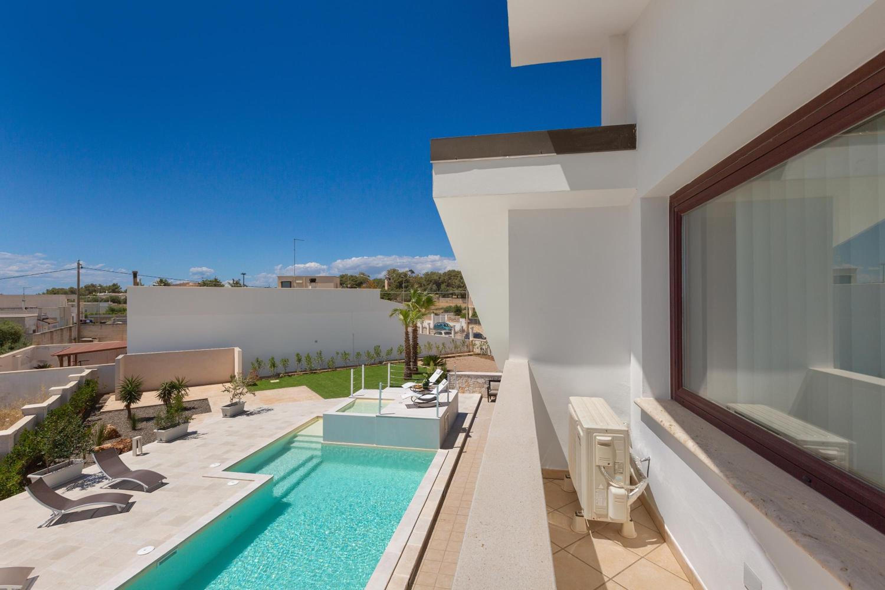 Villa photo 3