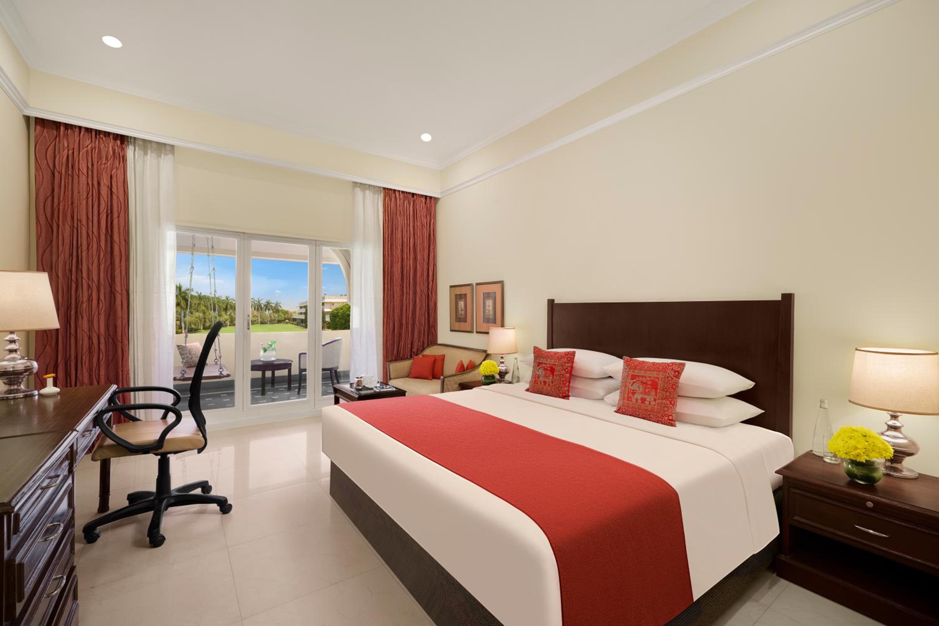 Deluxe Double Room with Garden View