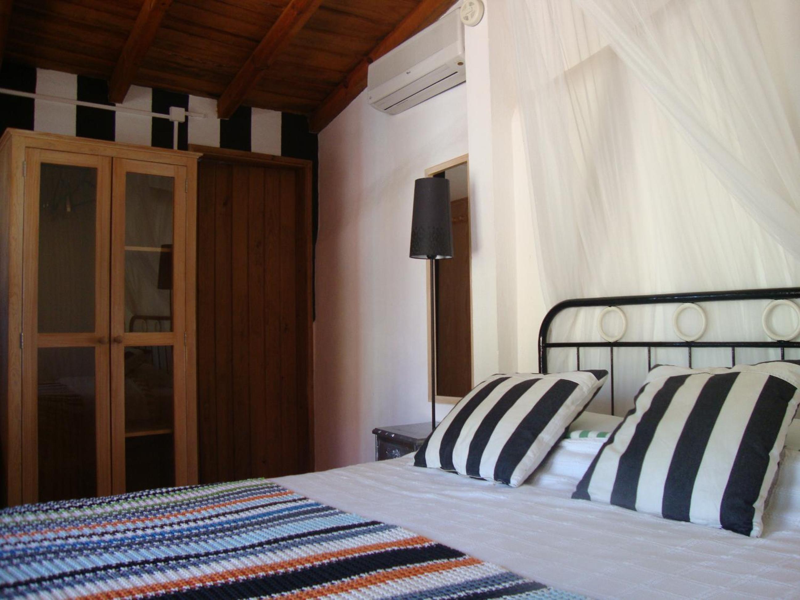Double Room with Garden View - Photo 5