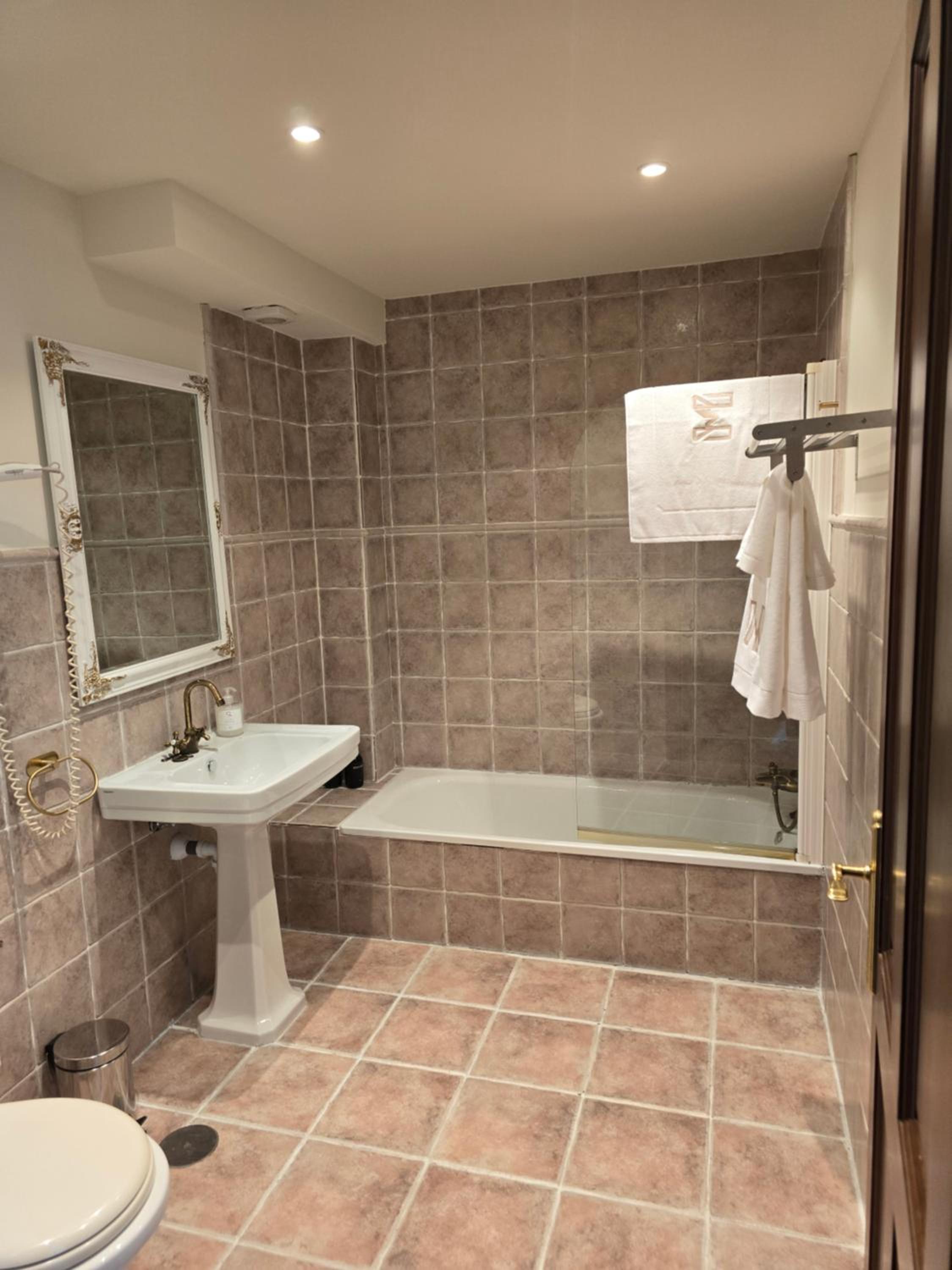 Double Room with Balcony photo 2