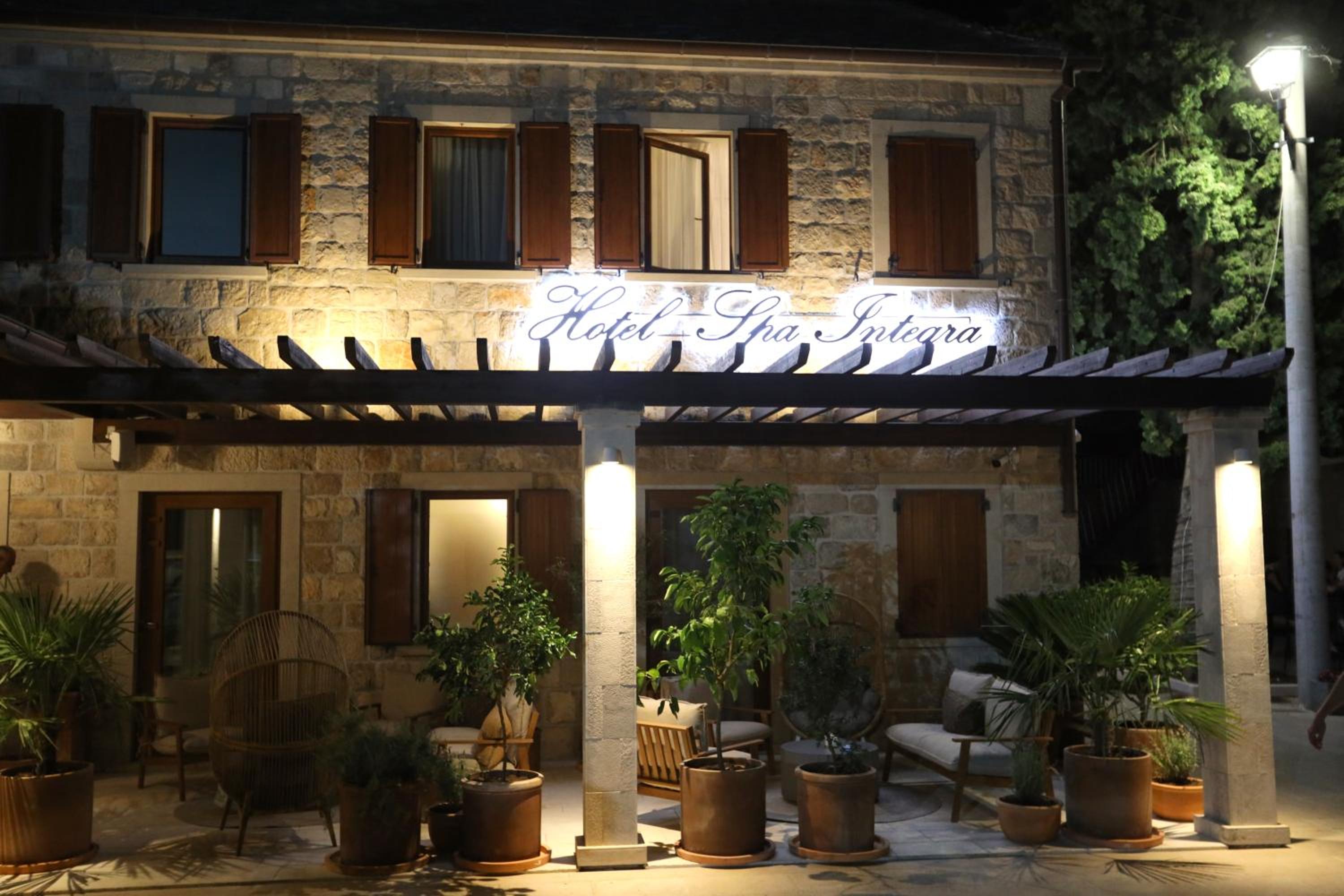 Standard Double or Twin Room with Garden View - Annex - Photo 2