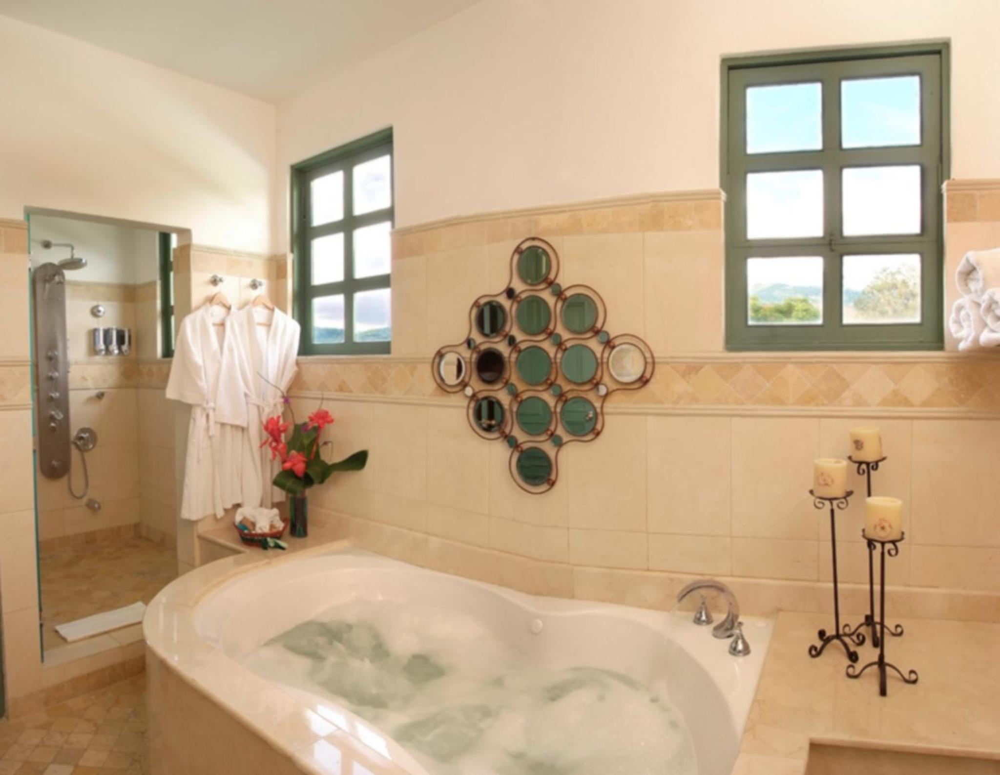 Suite - Photo 2